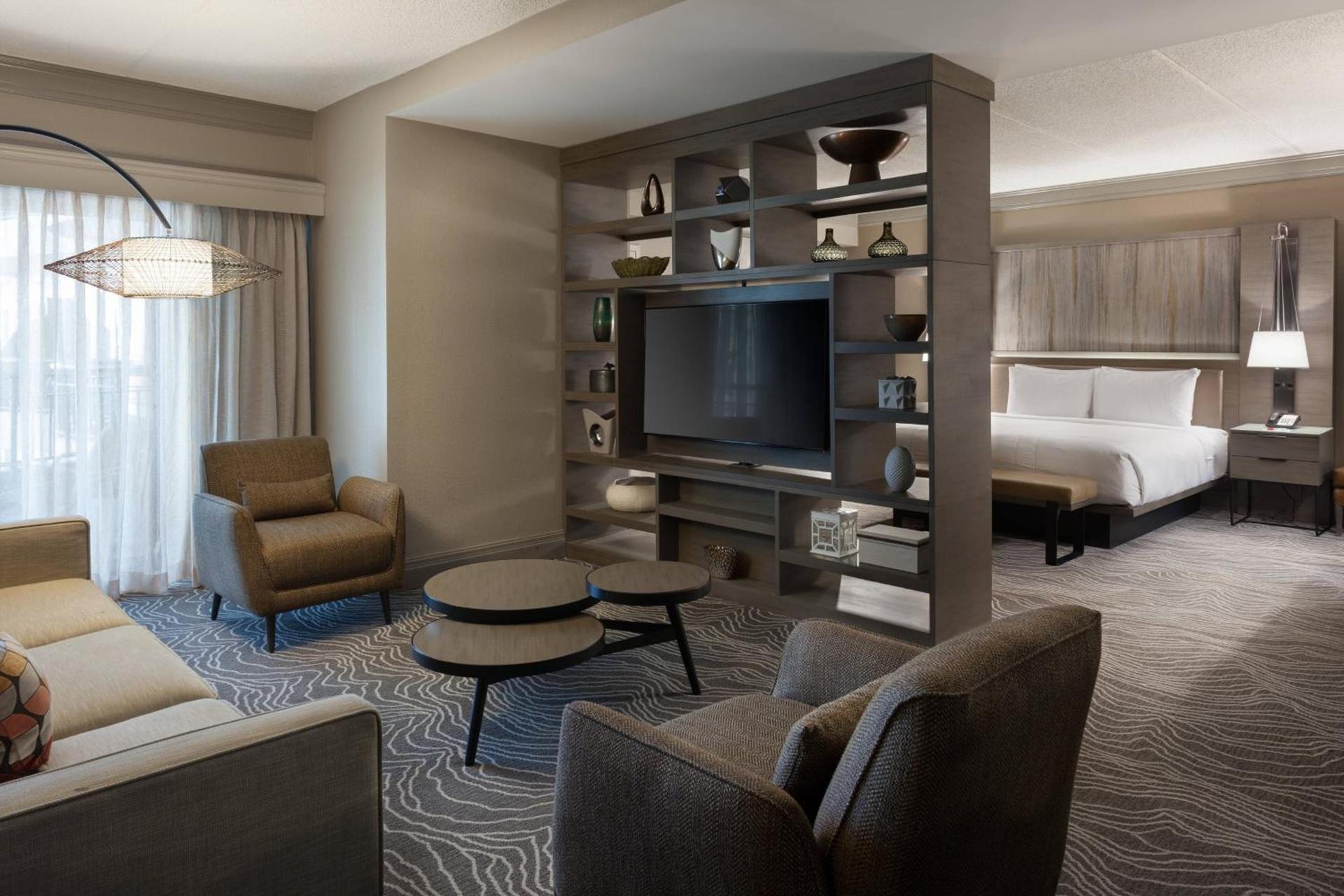 Marriott Savannah Riverfront photo 22