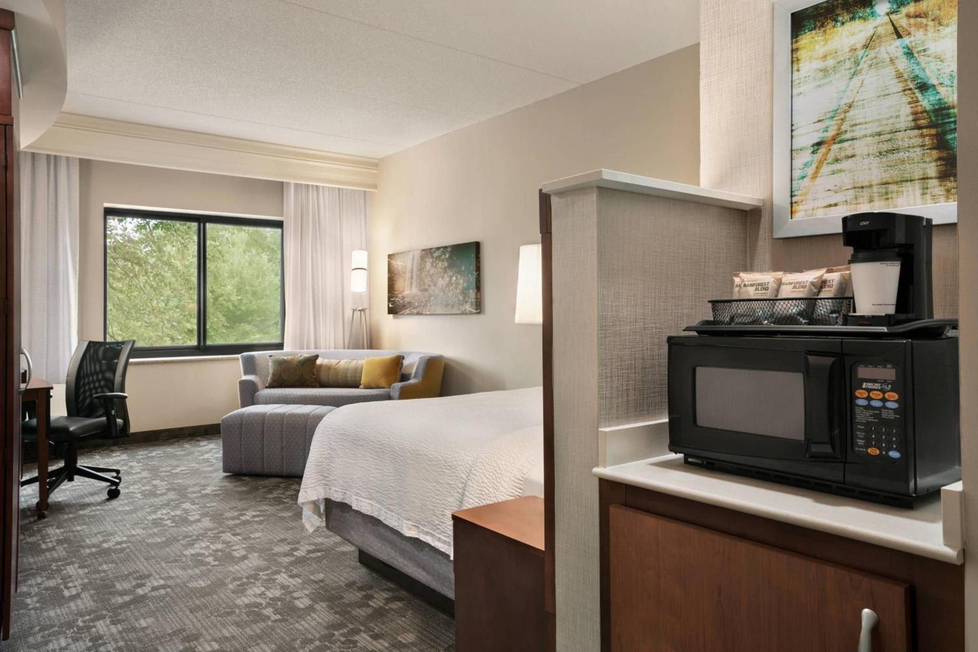 Courtyard by Marriott Middletown Goshen photo 9