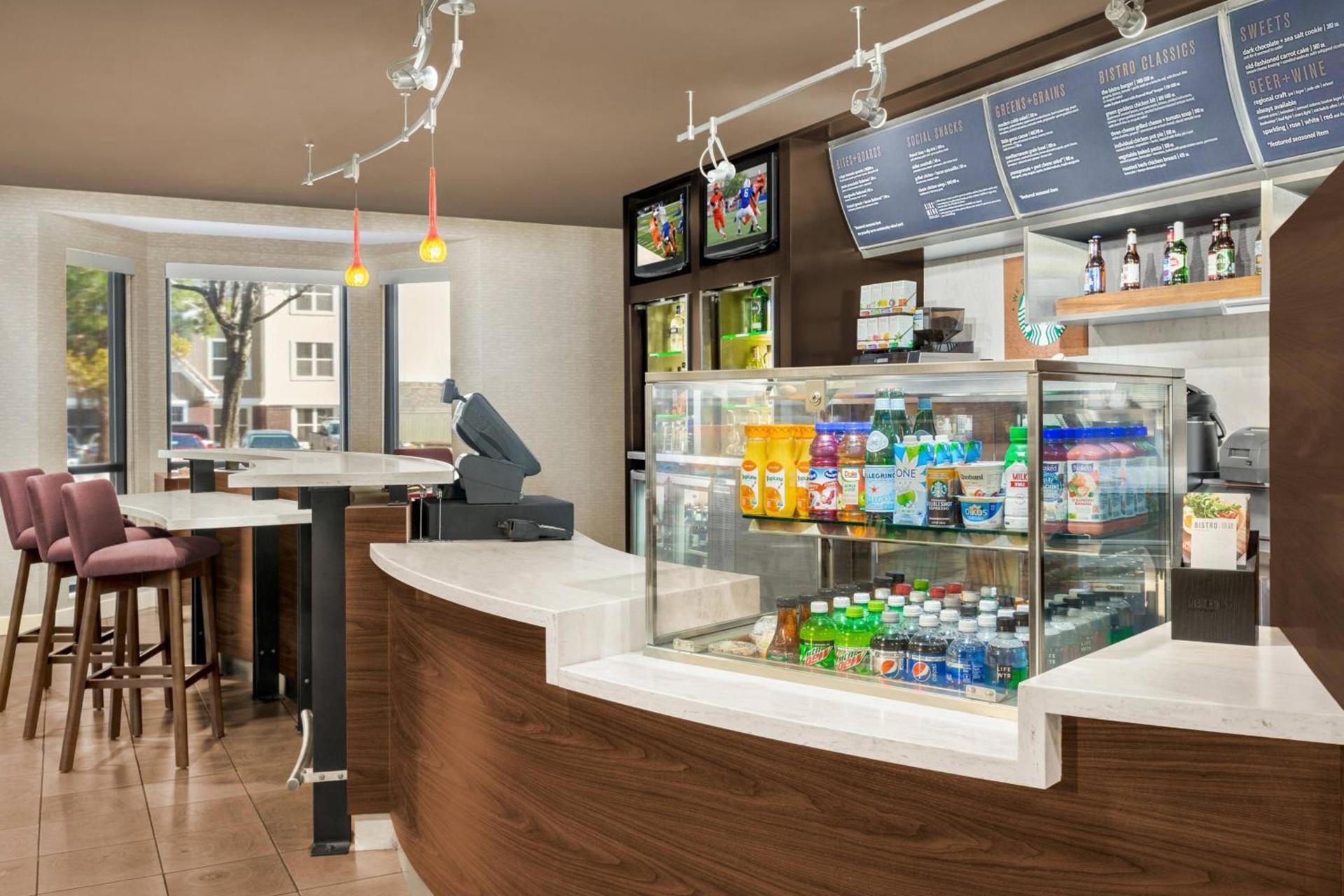 Courtyard by Marriott Palmdale photo 4