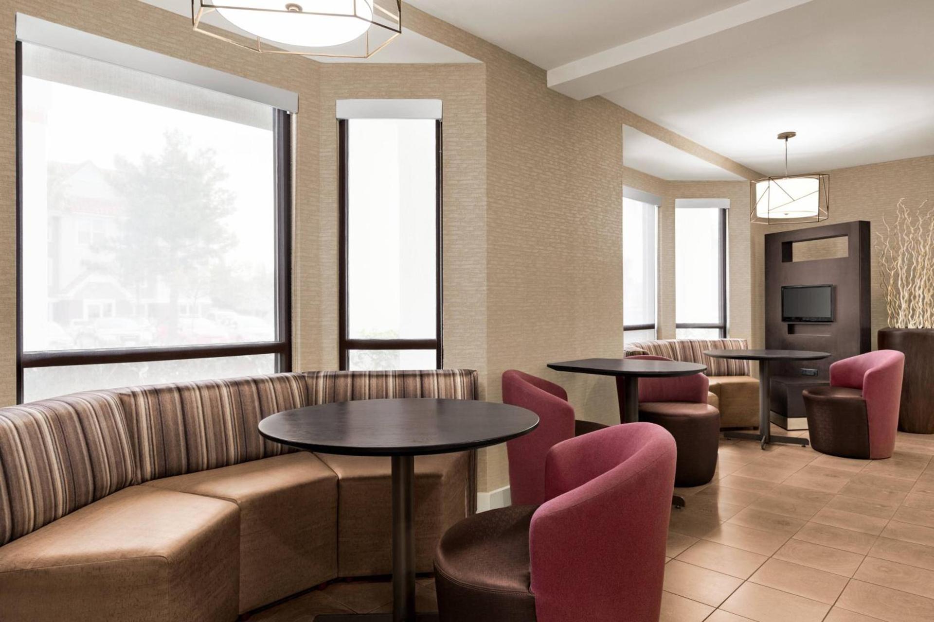 Courtyard by Marriott Palmdale photo 36