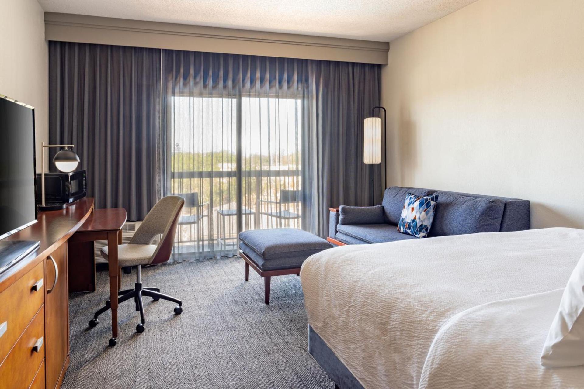 Courtyard Tampa Westshore/Airport photo 8