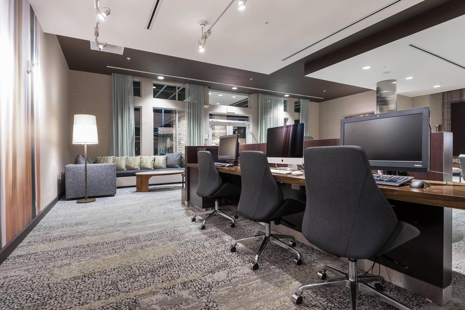 Courtyard by Marriott Ardmore photo 17