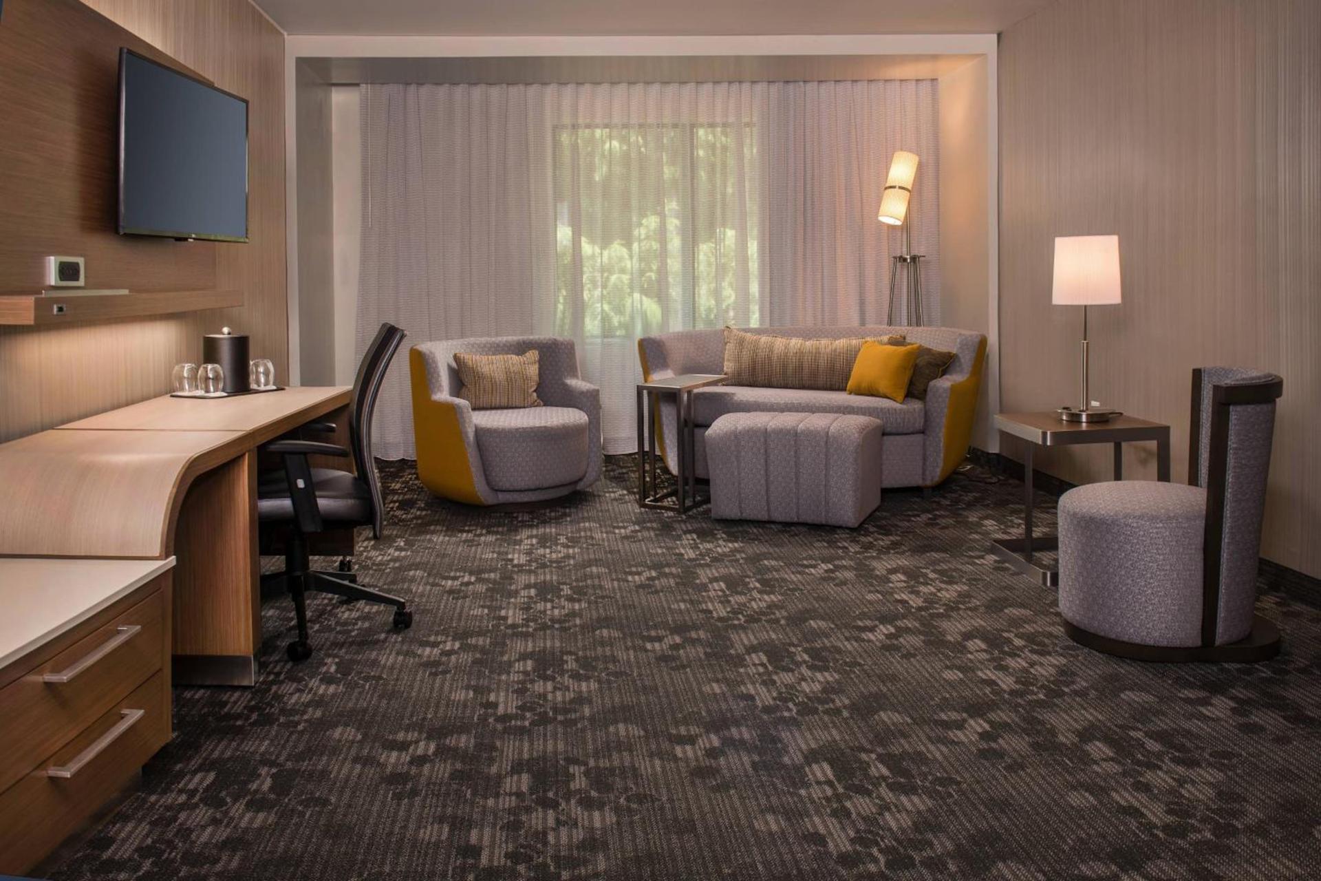Courtyard by Marriott Hershey Chocolate Avenue photo 15