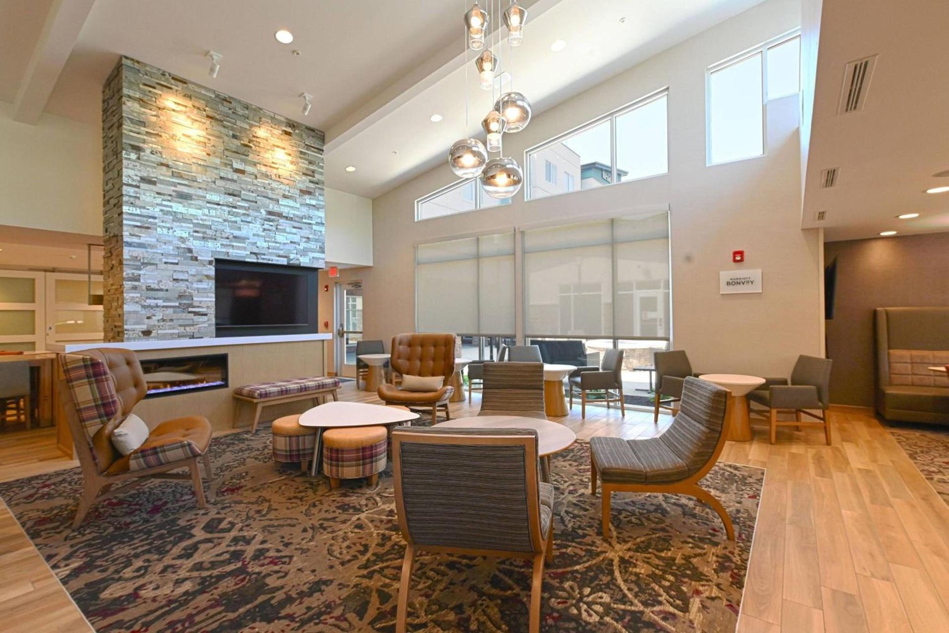 Residence Inn Richmond photo 4