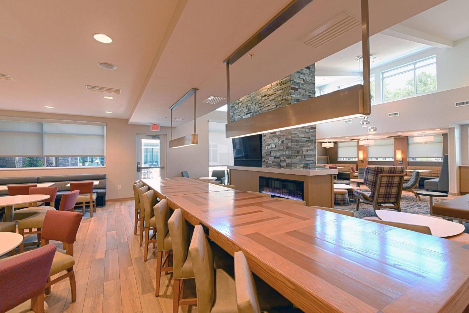 Residence Inn Richmond photo 5