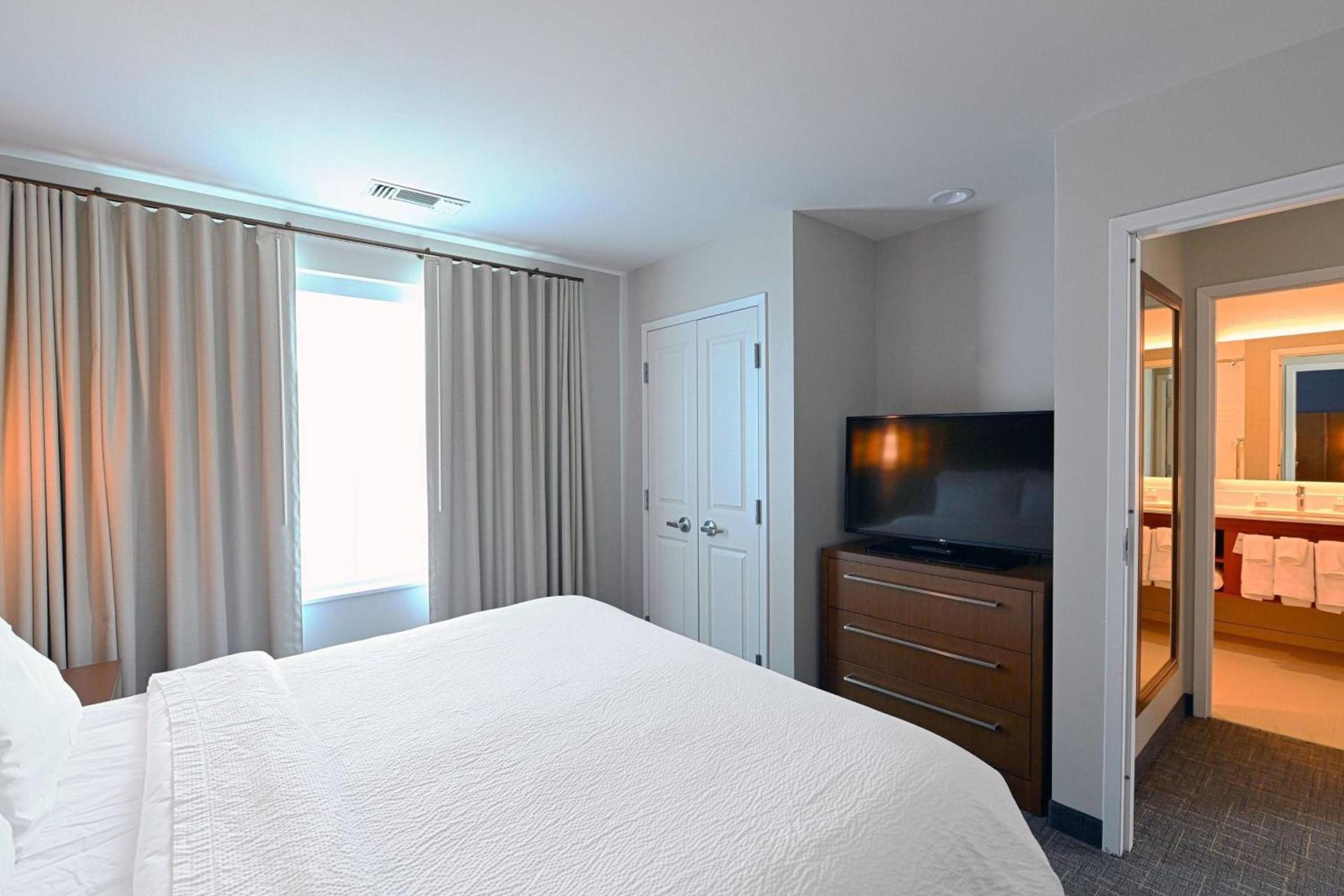 Residence Inn Richmond photo 10