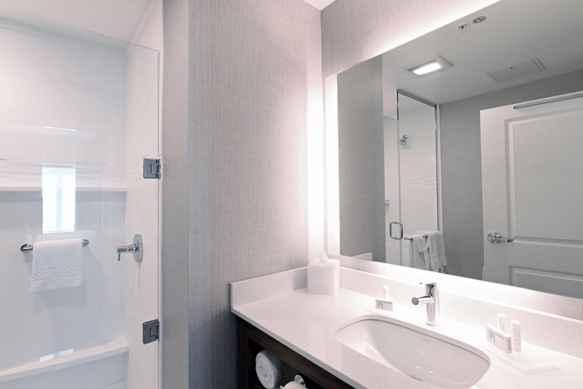 Residence Inn Richmond photo 12