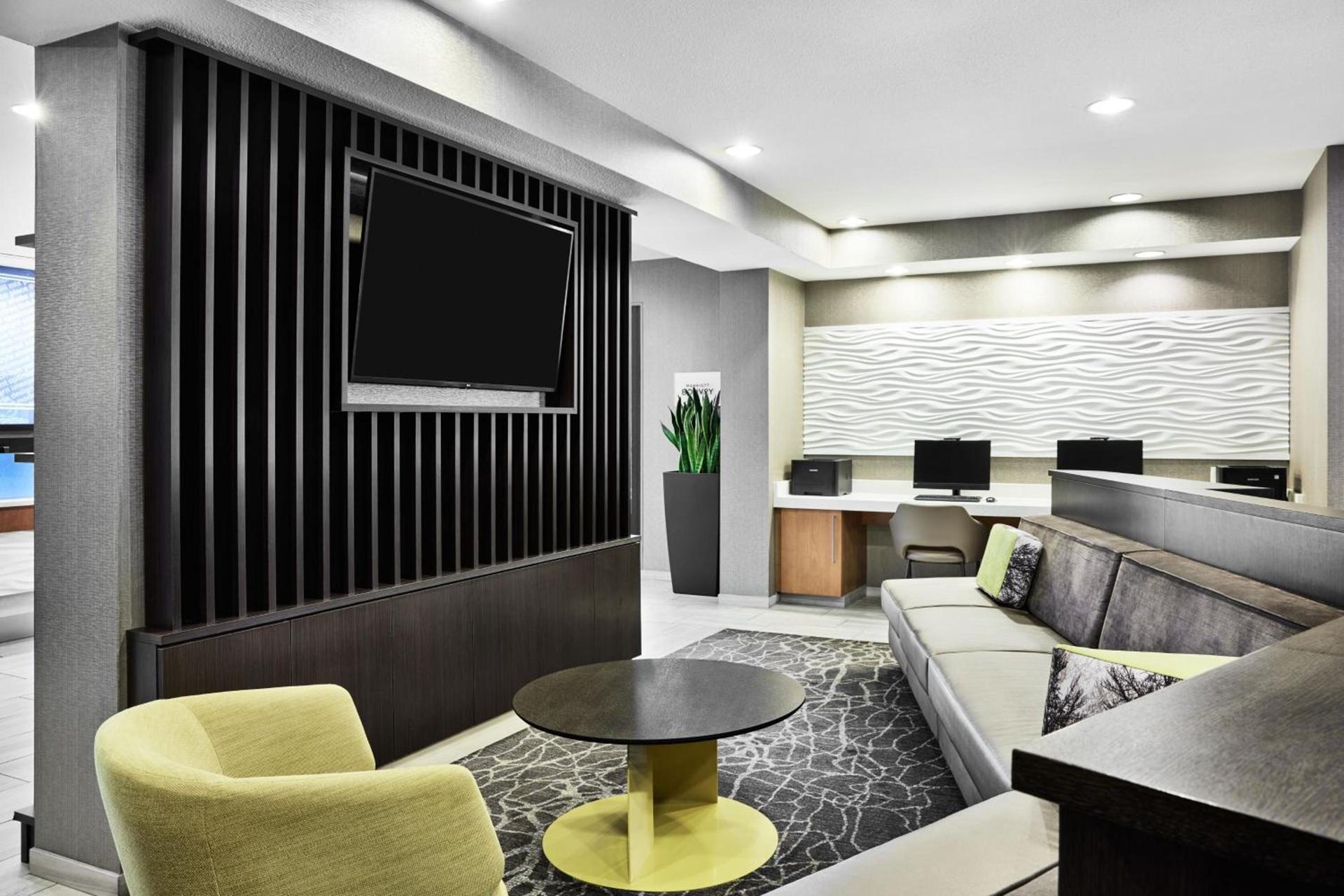 SpringHill Suites Phoenix Tempe Airport photo 4