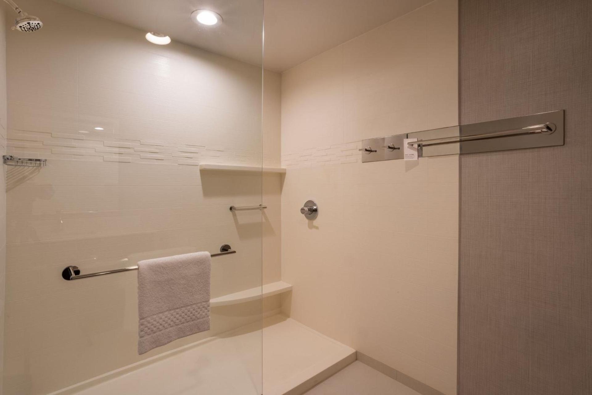 Residence Inn by Marriott Wenatchee photo 17