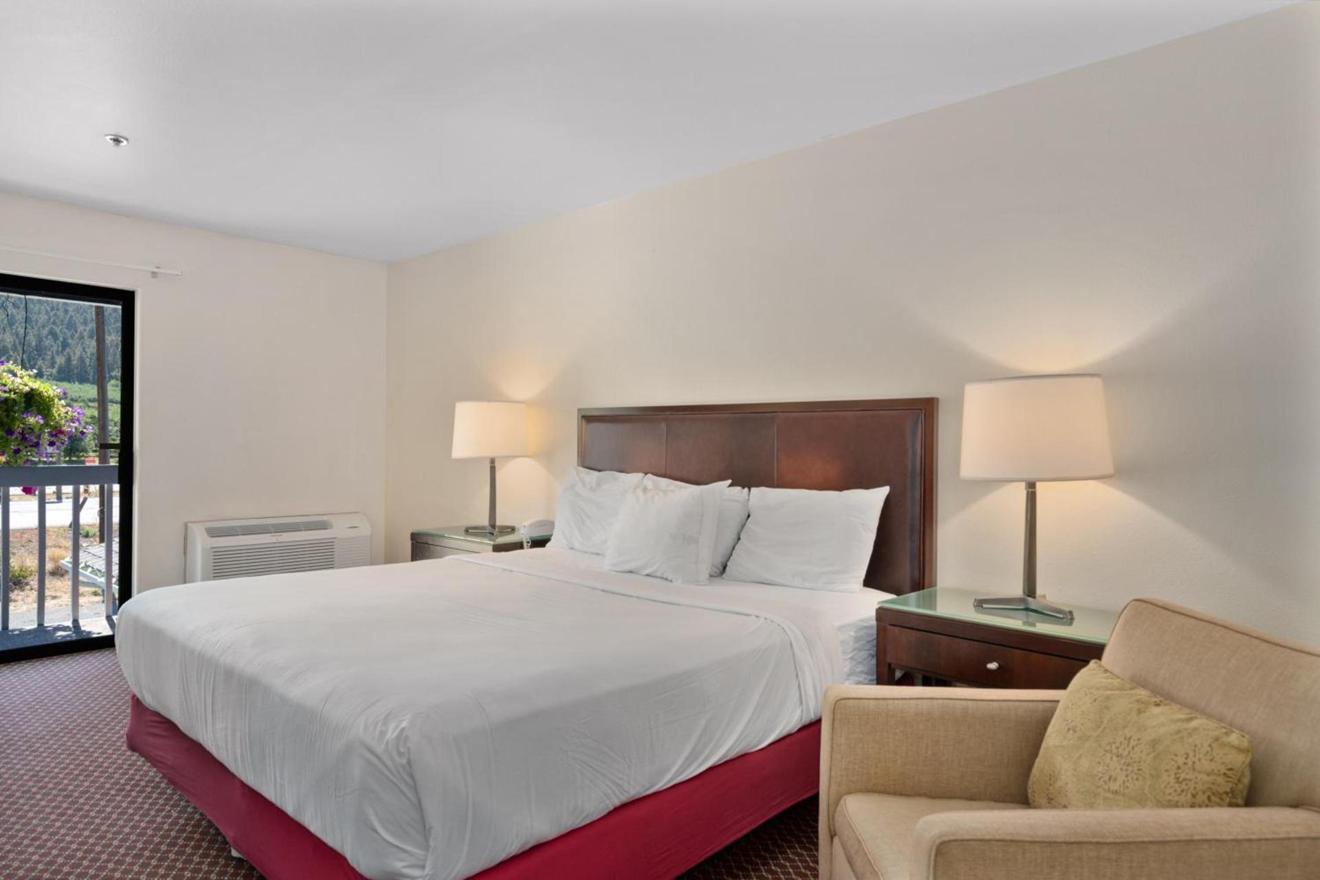 Wedge Mountain Inn photo 12