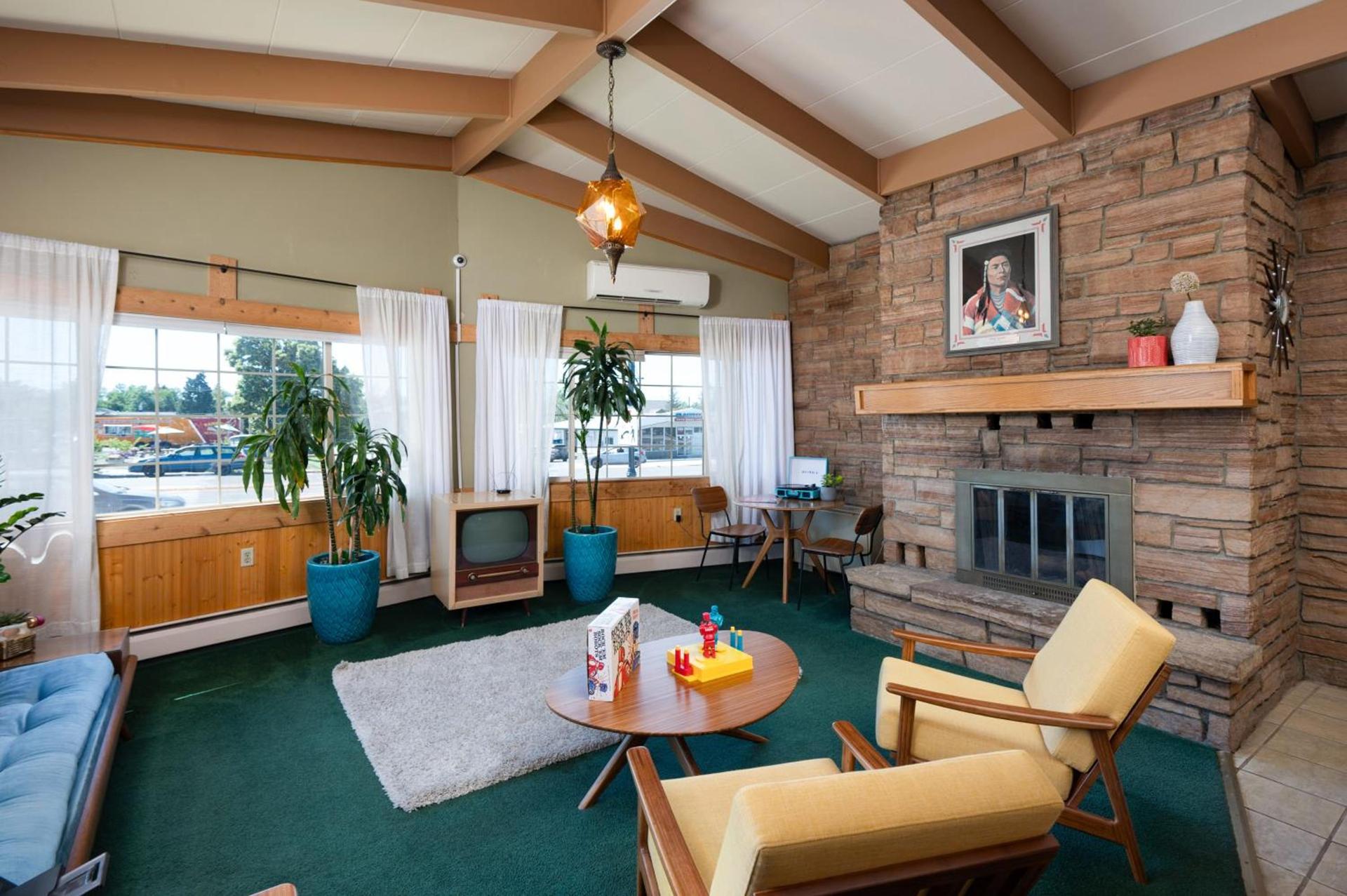 Sapphire Motel Midtown Bozeman photo 45