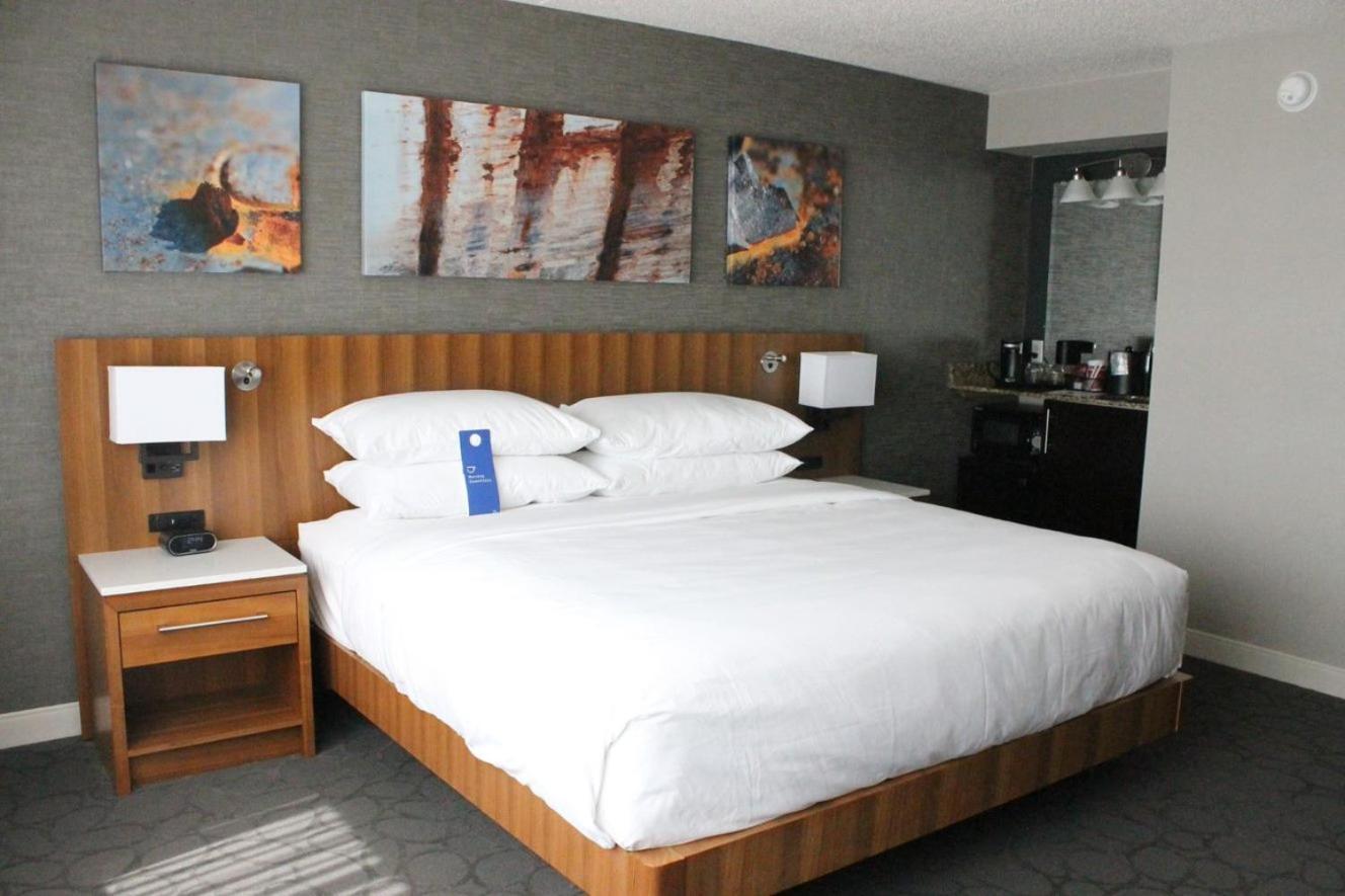 Delta Hotels by Marriott Fargo photo 2
