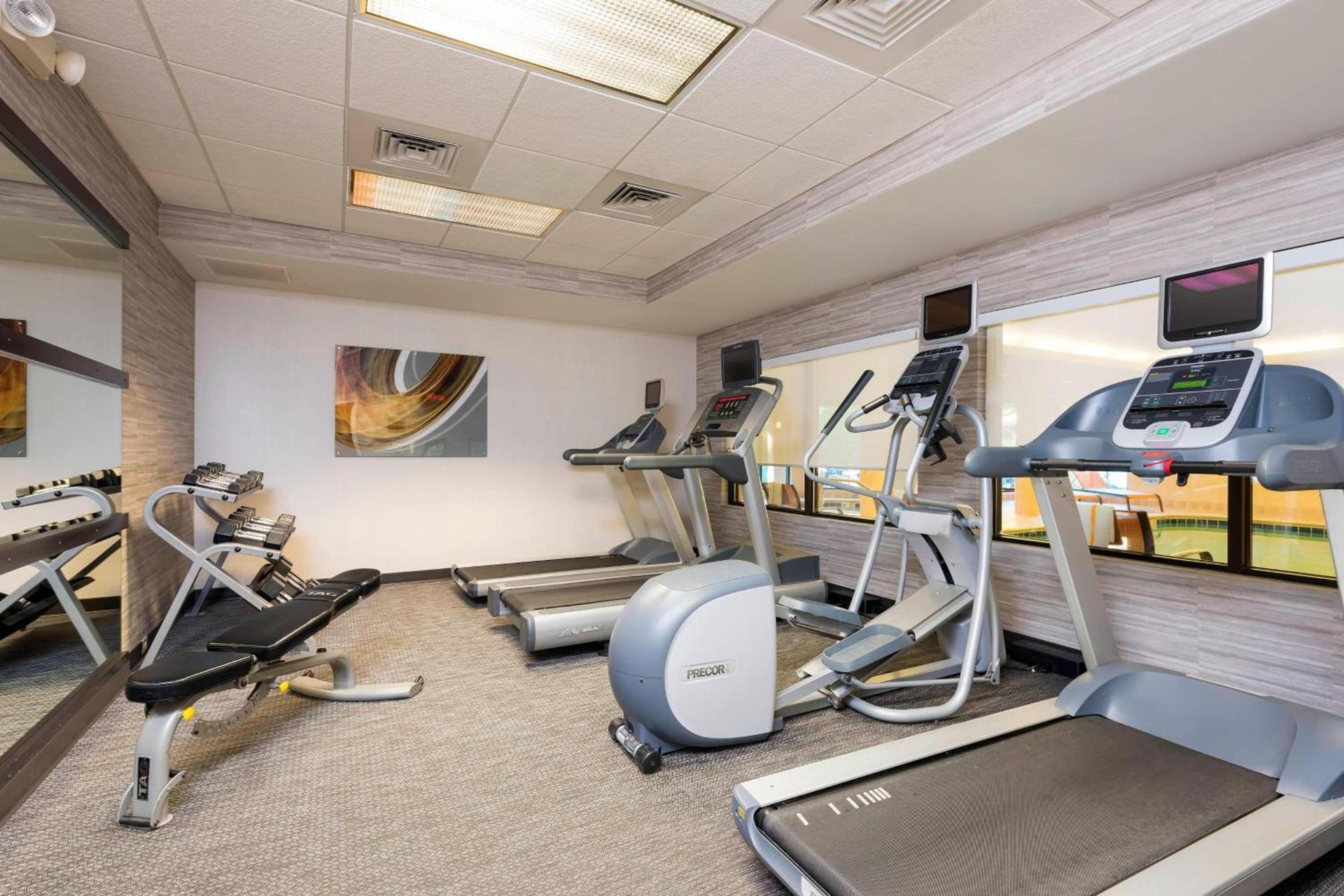 Courtyard by Marriott Traverse City photo 29