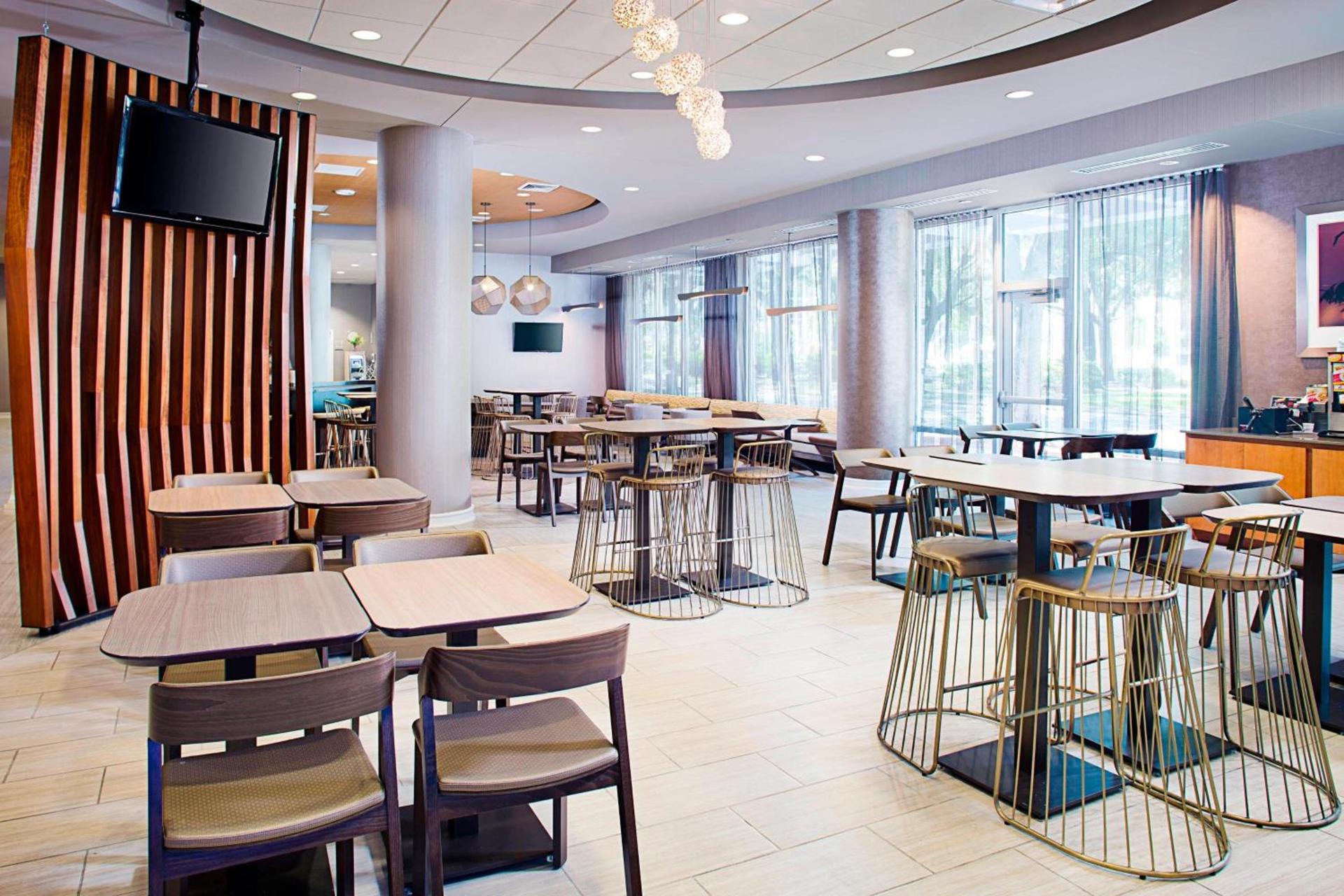 Springhill Suites by Marriott Savannah Downtown Historic District photo 21