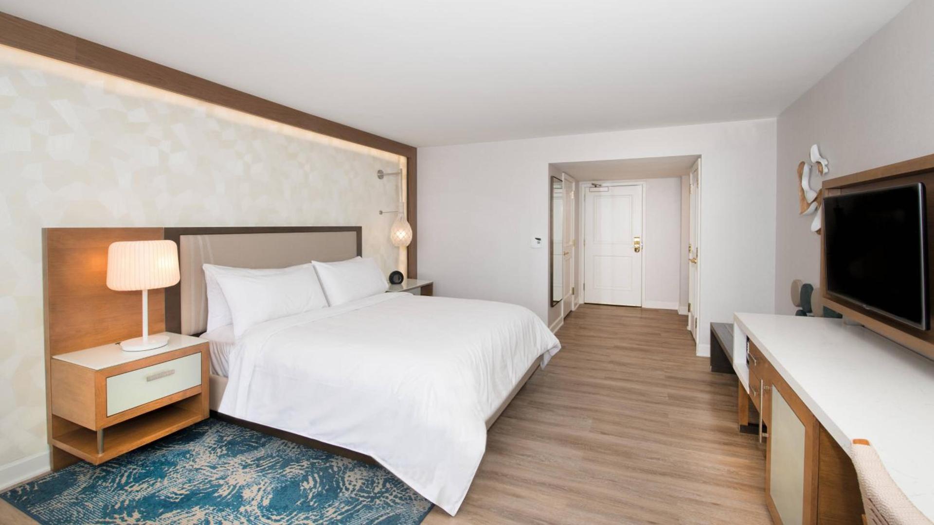 Renaissance Newport Beach Hotel photo 47