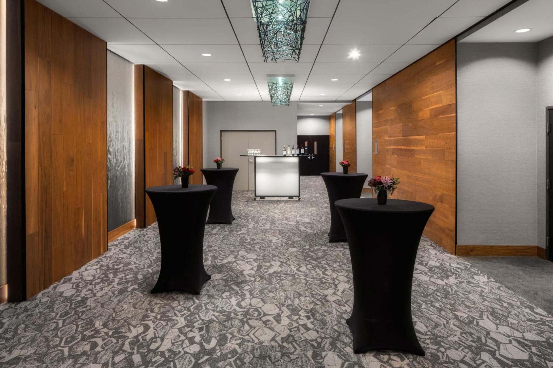 Courtyard by Marriott Seattle Bellevue/Downtown photo 34