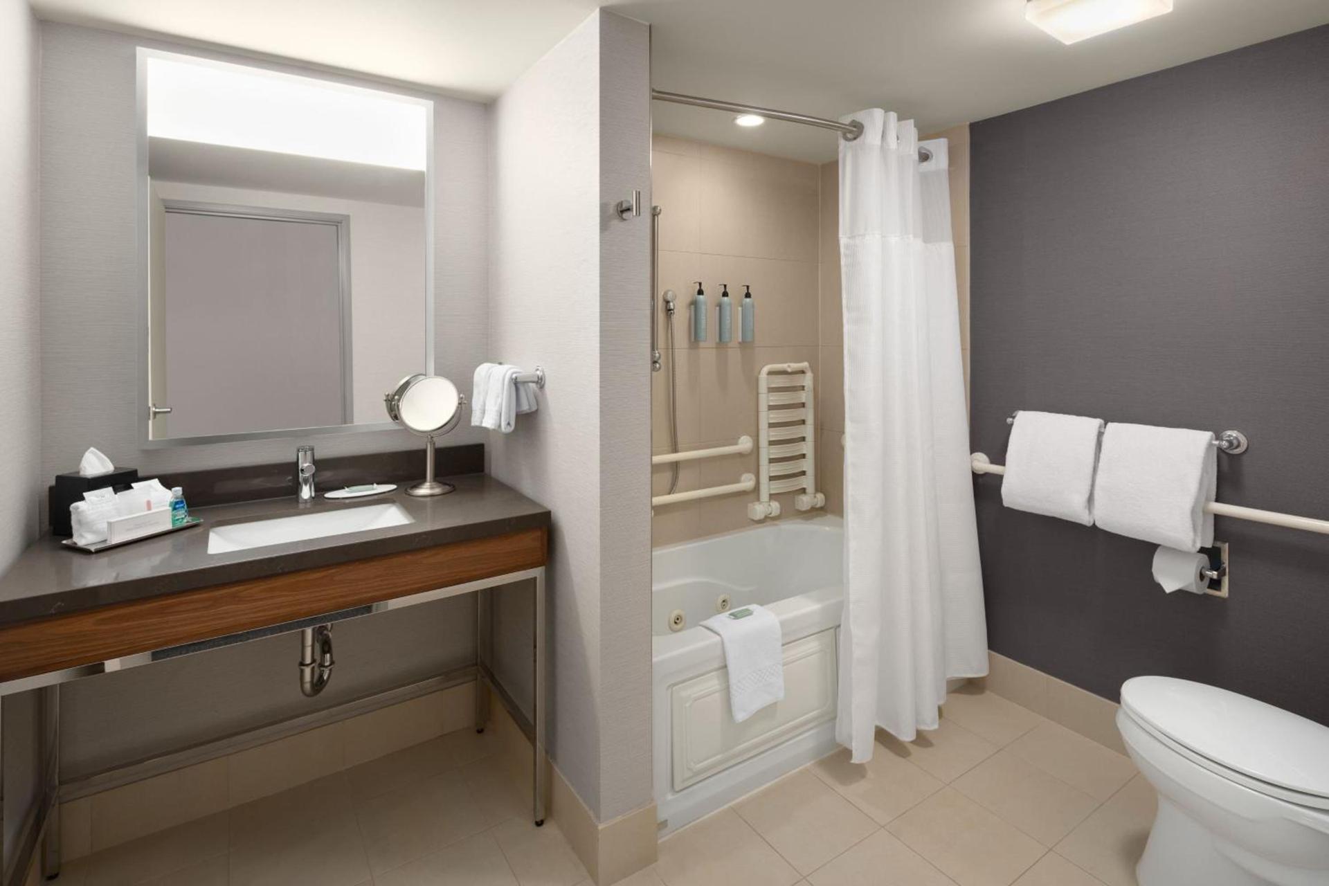 Courtyard by Marriott Seattle Bellevue/Downtown photo 16