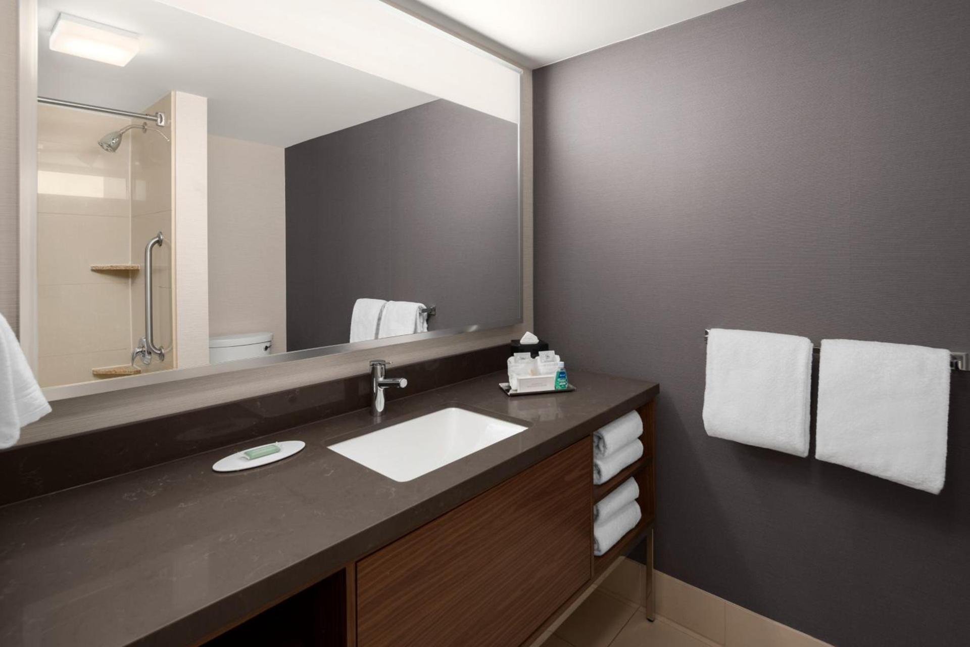 Courtyard by Marriott Seattle Bellevue/Downtown photo 14
