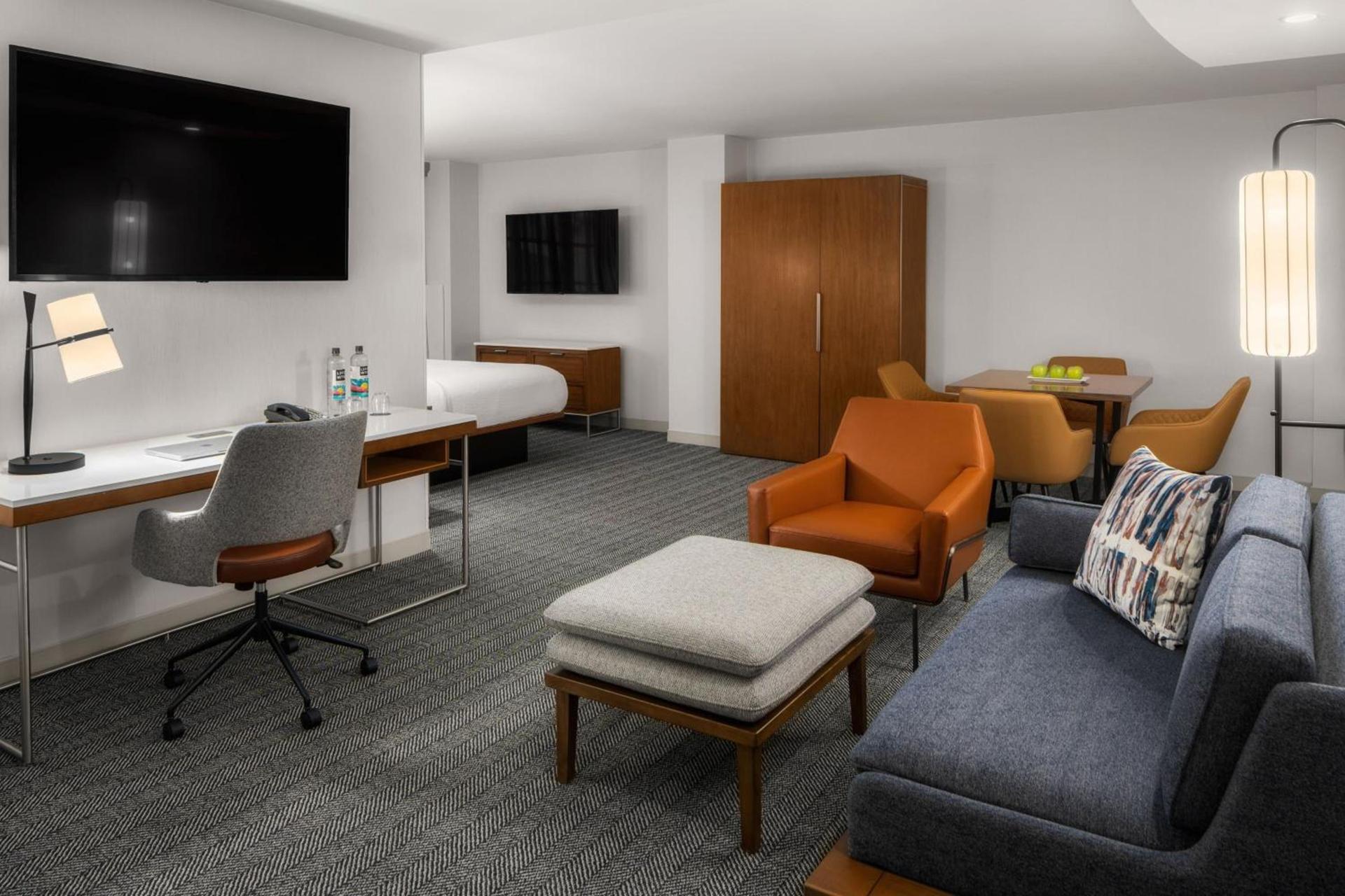 Courtyard by Marriott Seattle Bellevue/Downtown photo 18