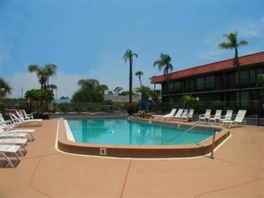 Tarpon Shores Inn photo 15