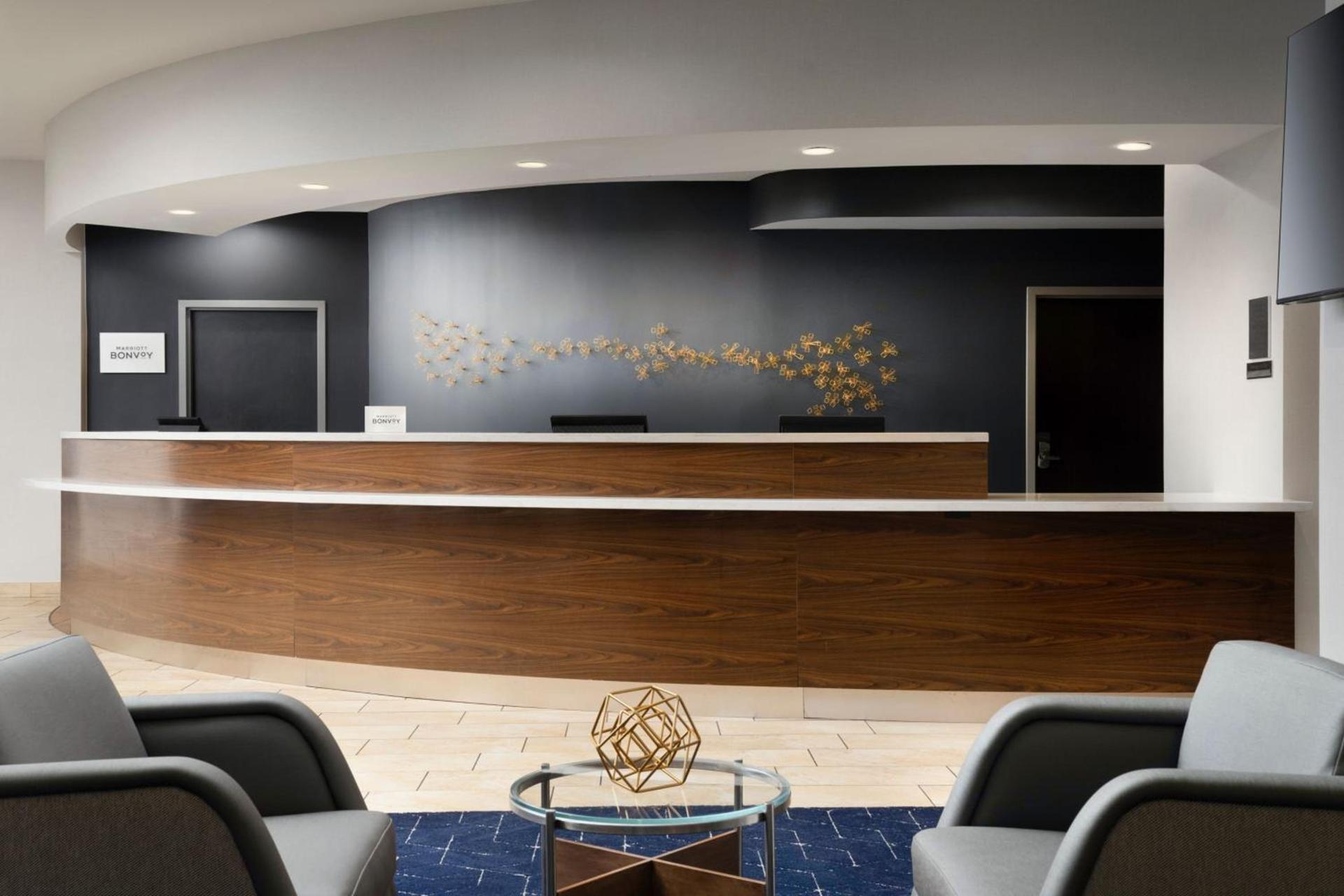 Courtyard by Marriott Washington Capitol Hill/Navy Yard photo 7