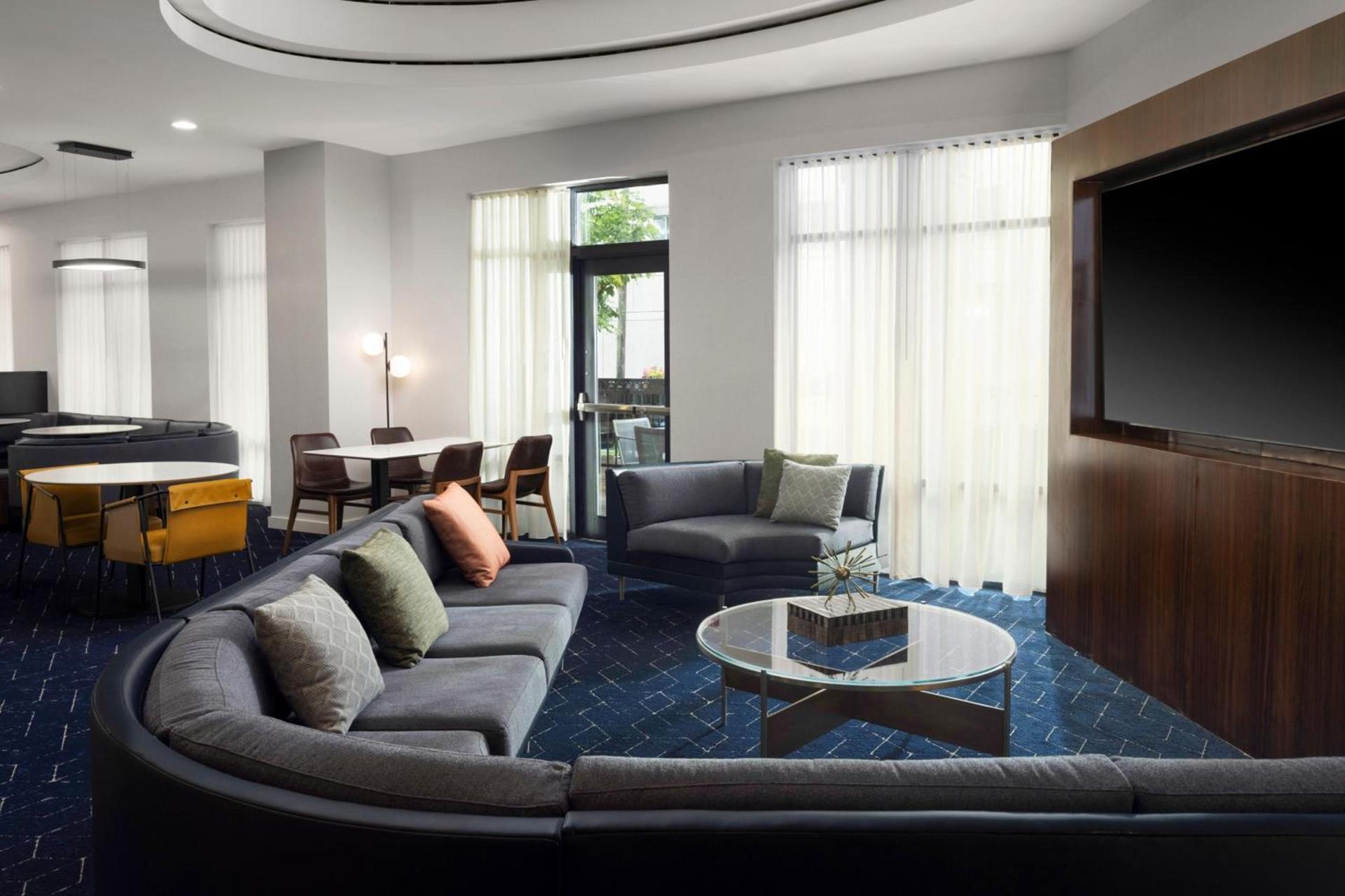 Courtyard by Marriott Washington Capitol Hill/Navy Yard photo 30