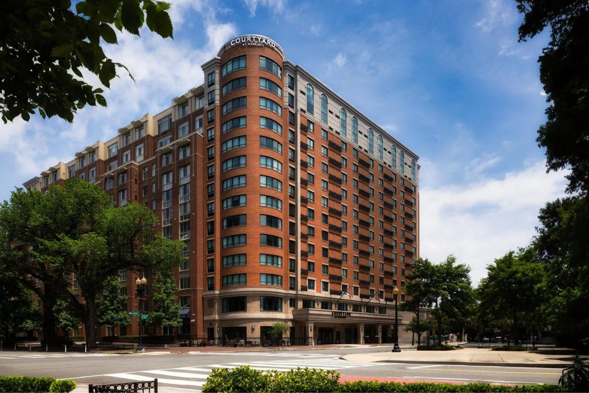 Courtyard by Marriott Washington Capitol Hill/Navy Yard photo 1