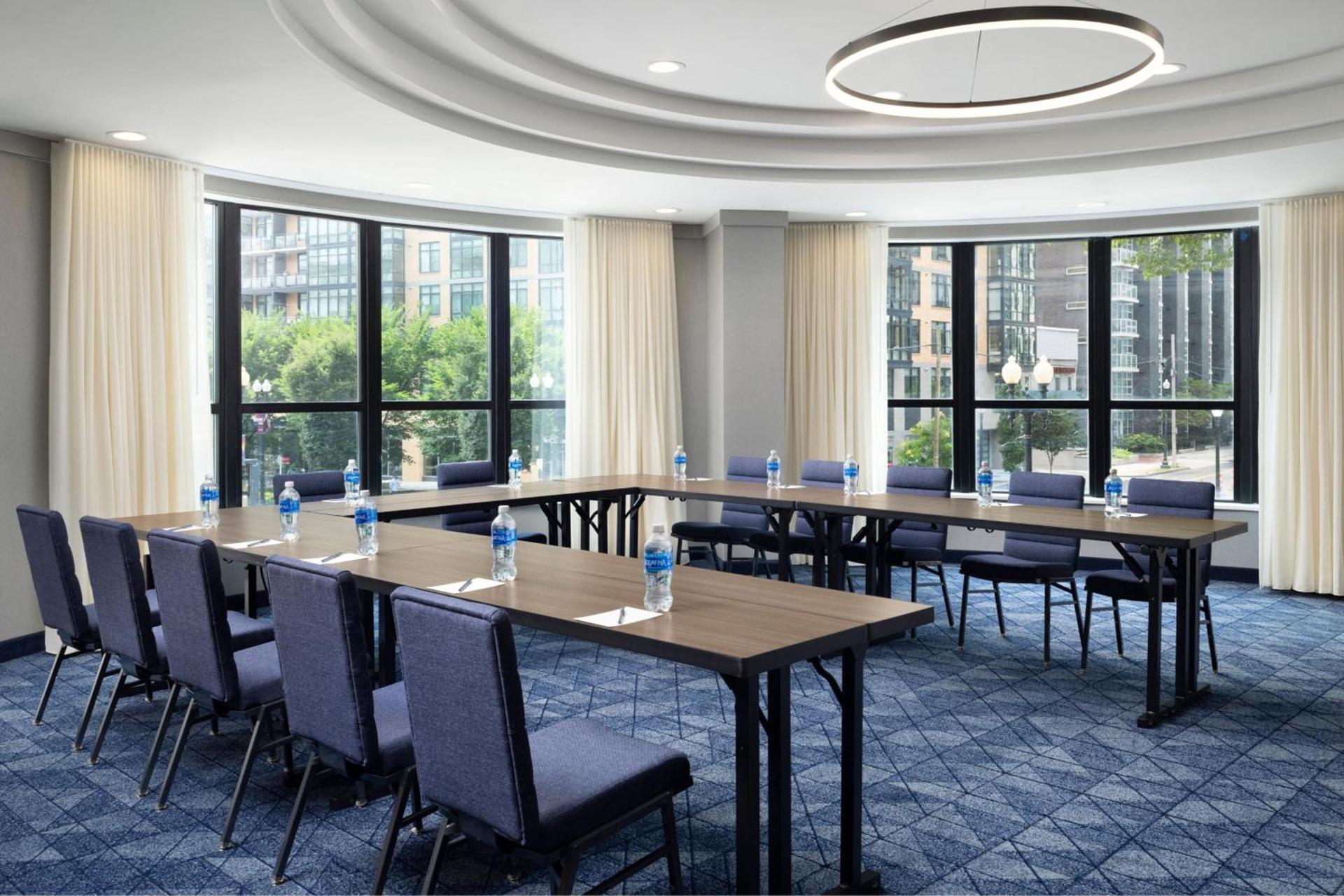 Courtyard by Marriott Washington Capitol Hill/Navy Yard photo 44