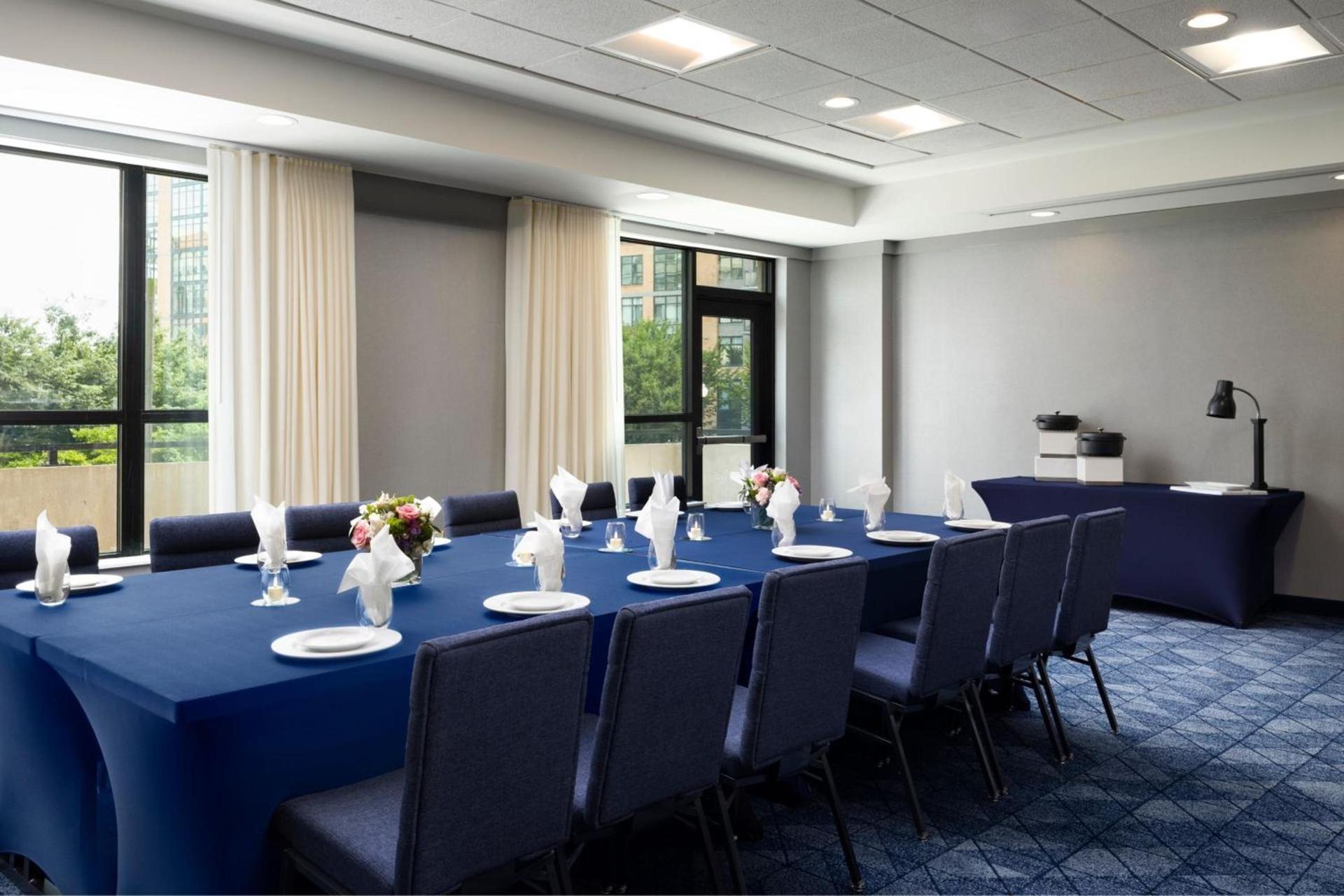 Courtyard by Marriott Washington Capitol Hill/Navy Yard photo 46