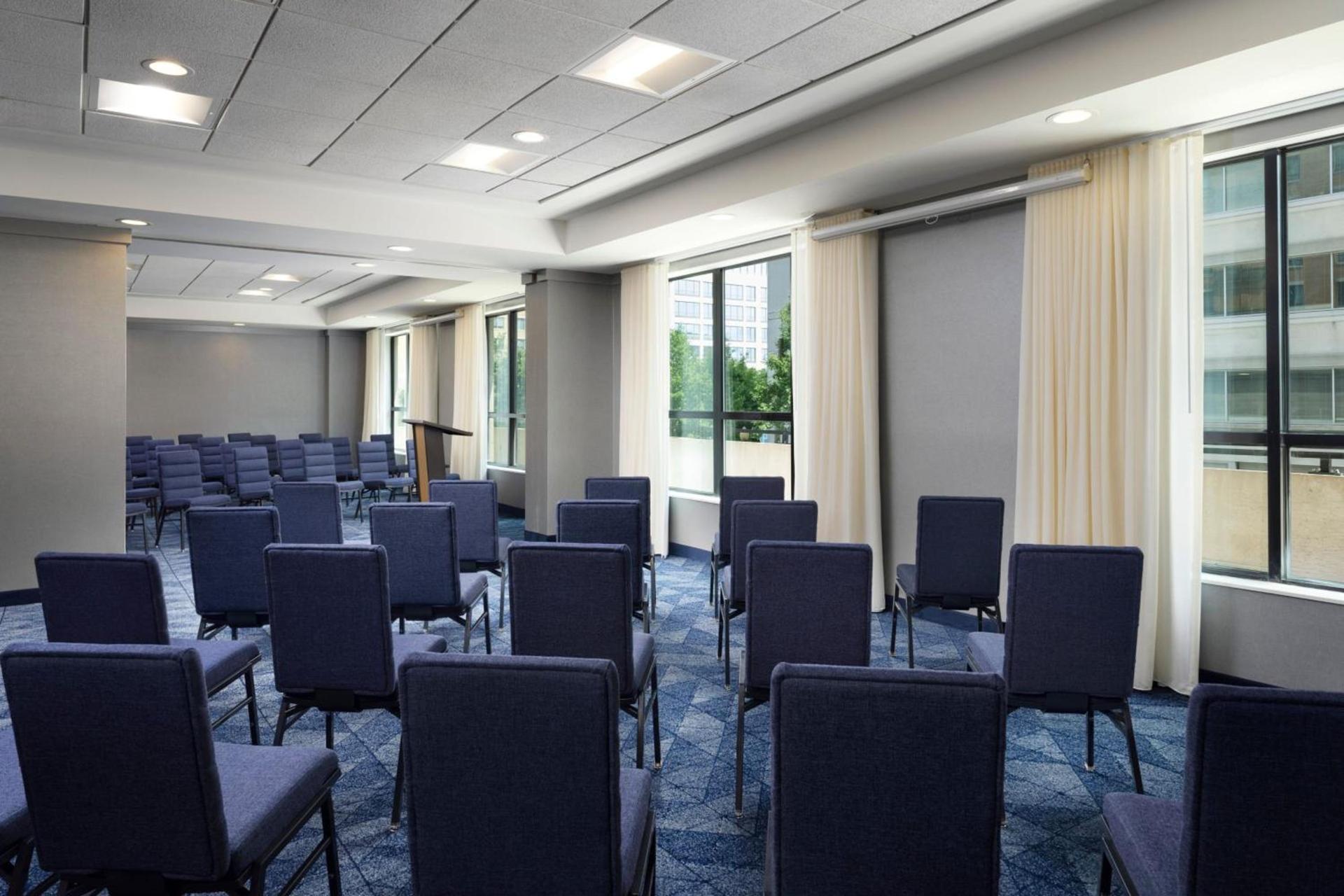 Courtyard by Marriott Washington Capitol Hill/Navy Yard photo 48