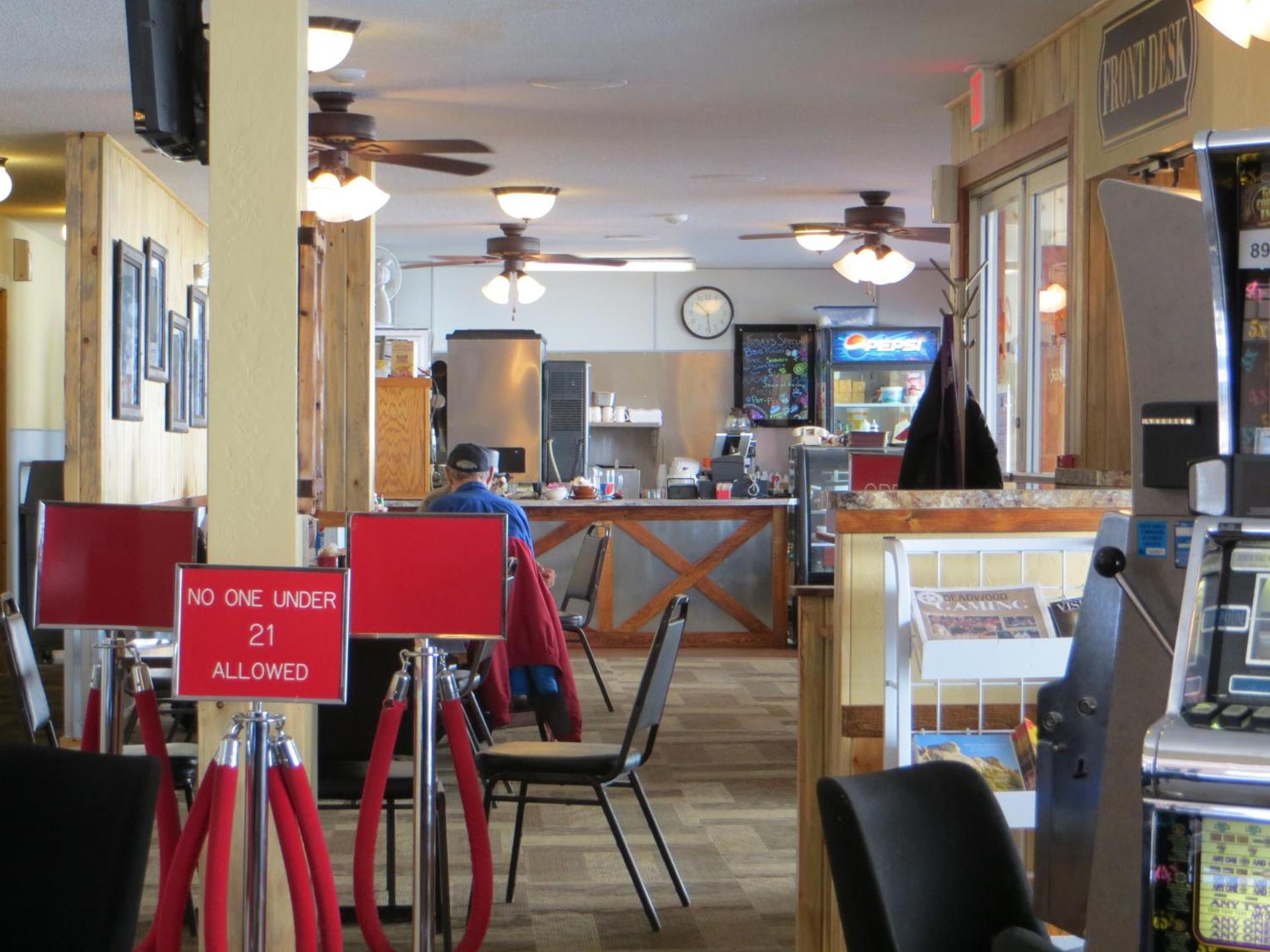 Gold Country Inn photo 2
