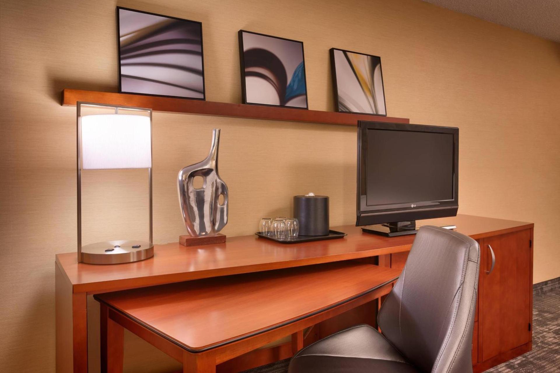 Courtyard by Marriott Salt Lake City Sandy photo 11