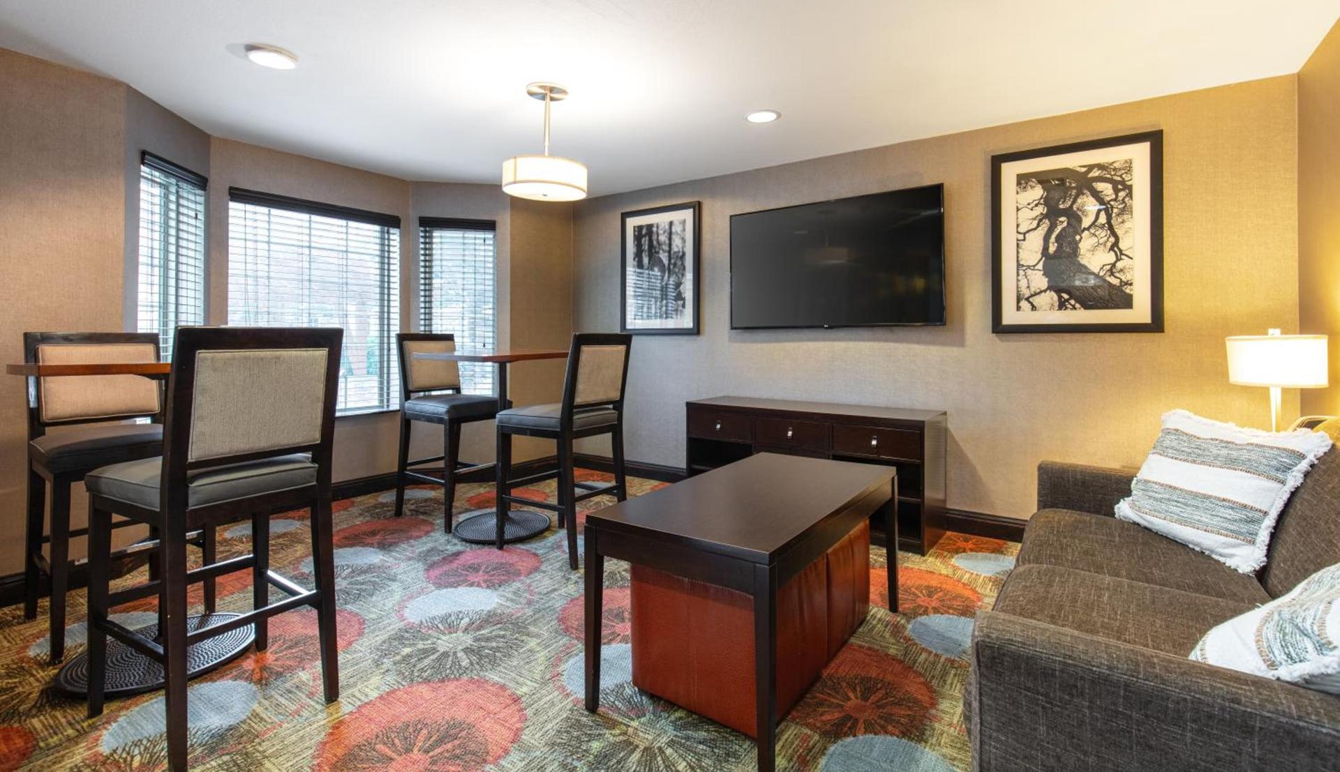 Staybridge Suites Fairfield Napa Valley Area by IHG photo 32