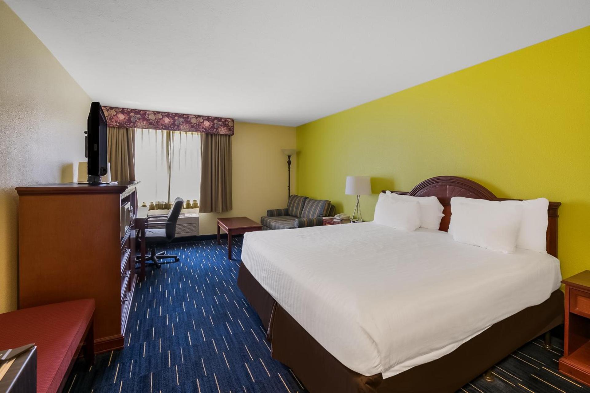 Americas Best Value Sandman Inn photo 10