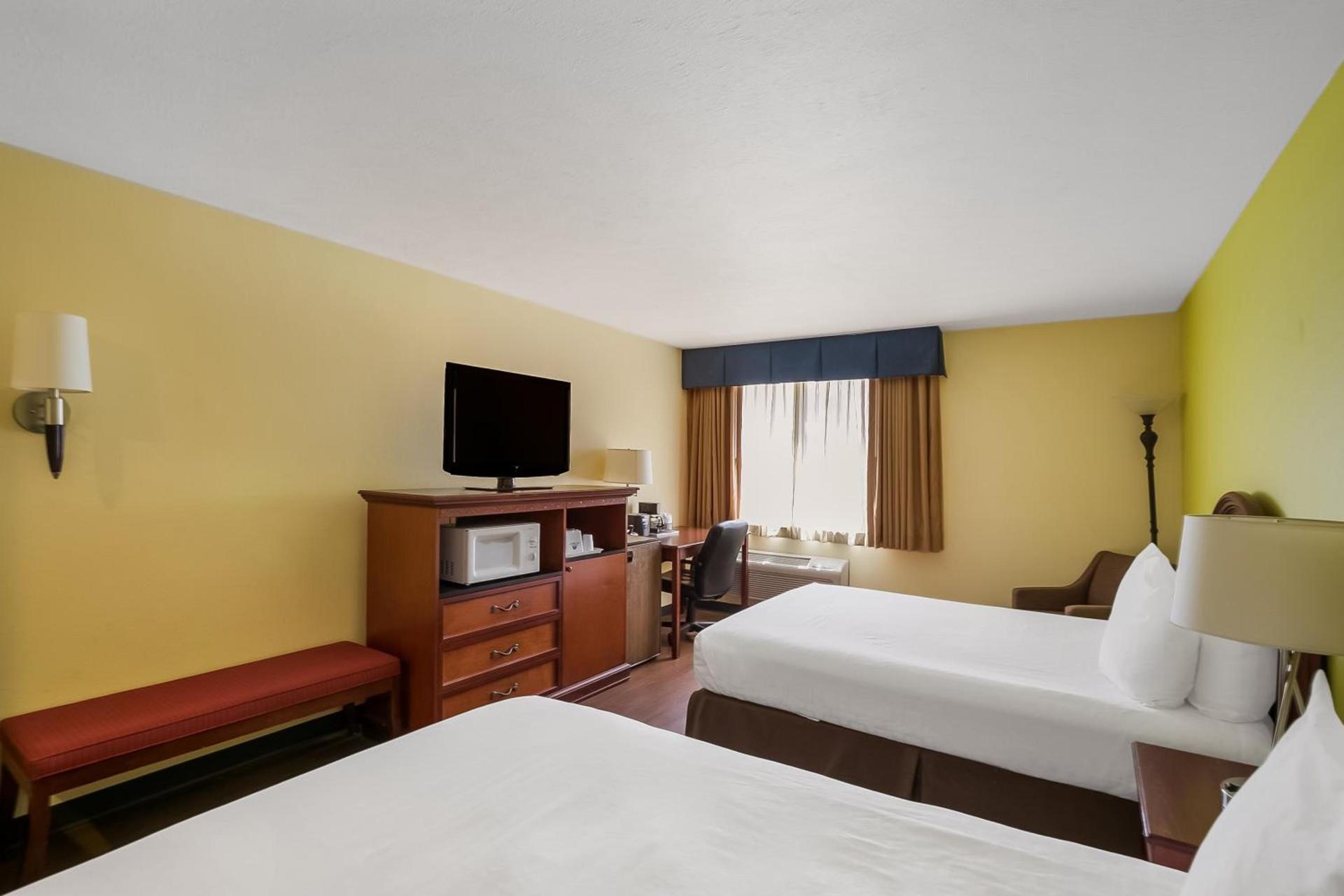 Americas Best Value Sandman Inn photo 23