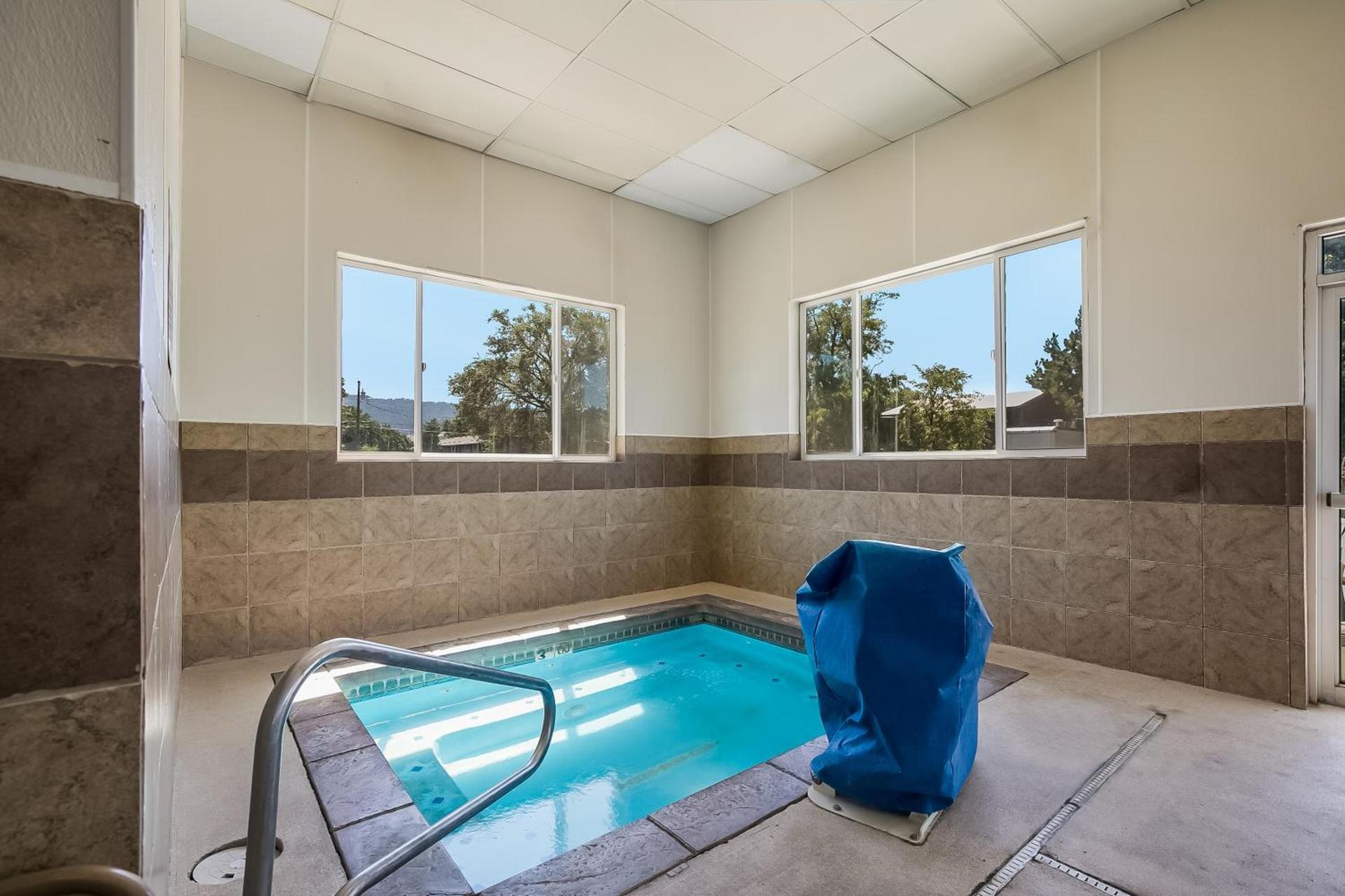 Americas Best Value Sandman Inn photo 27