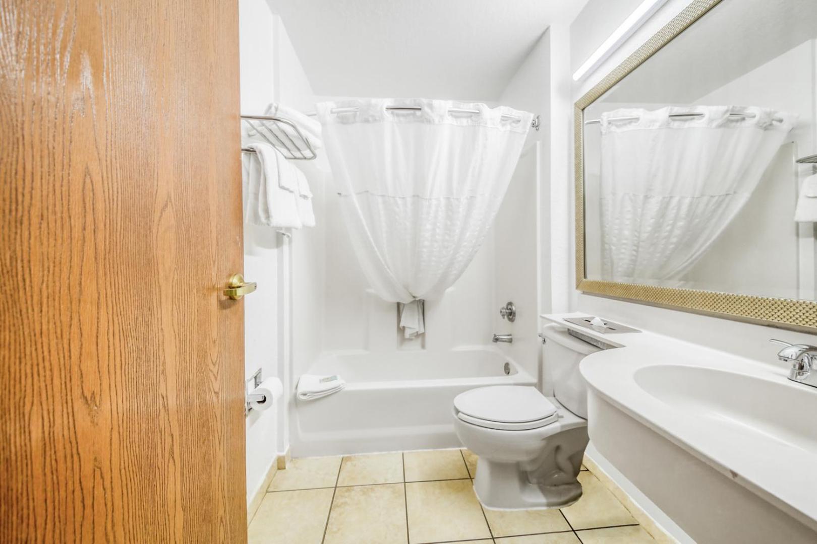 Baymont by Wyndham Orlando-International Dr-Universal Blvd photo 62