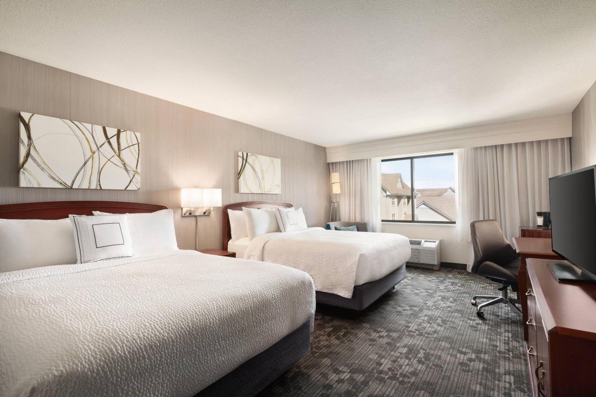 Courtyard By Marriott Salinas Monterey photo 7