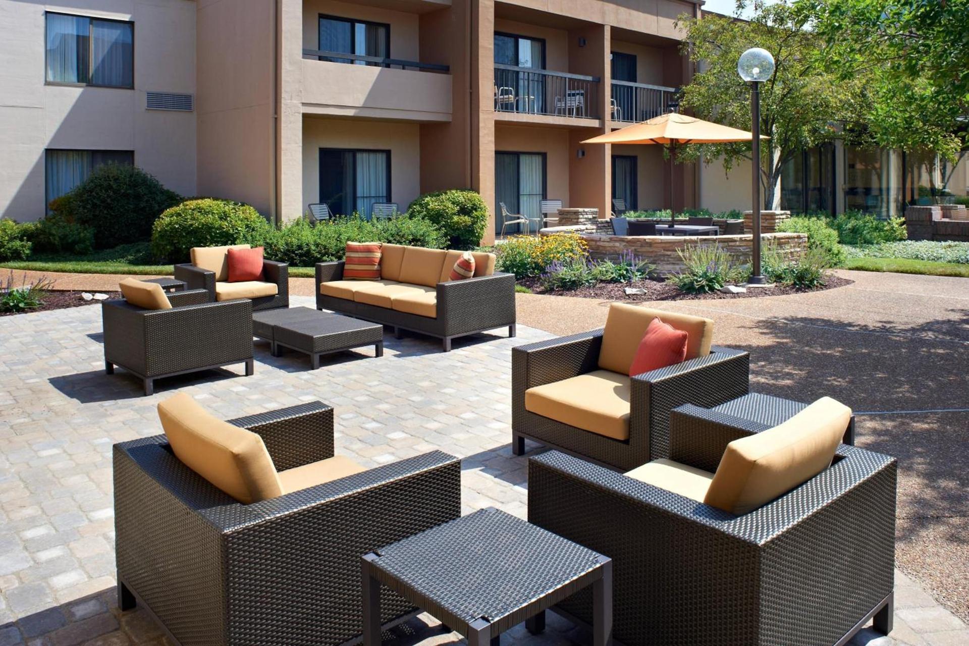 Courtyard St. Louis Creve Coeur photo 4