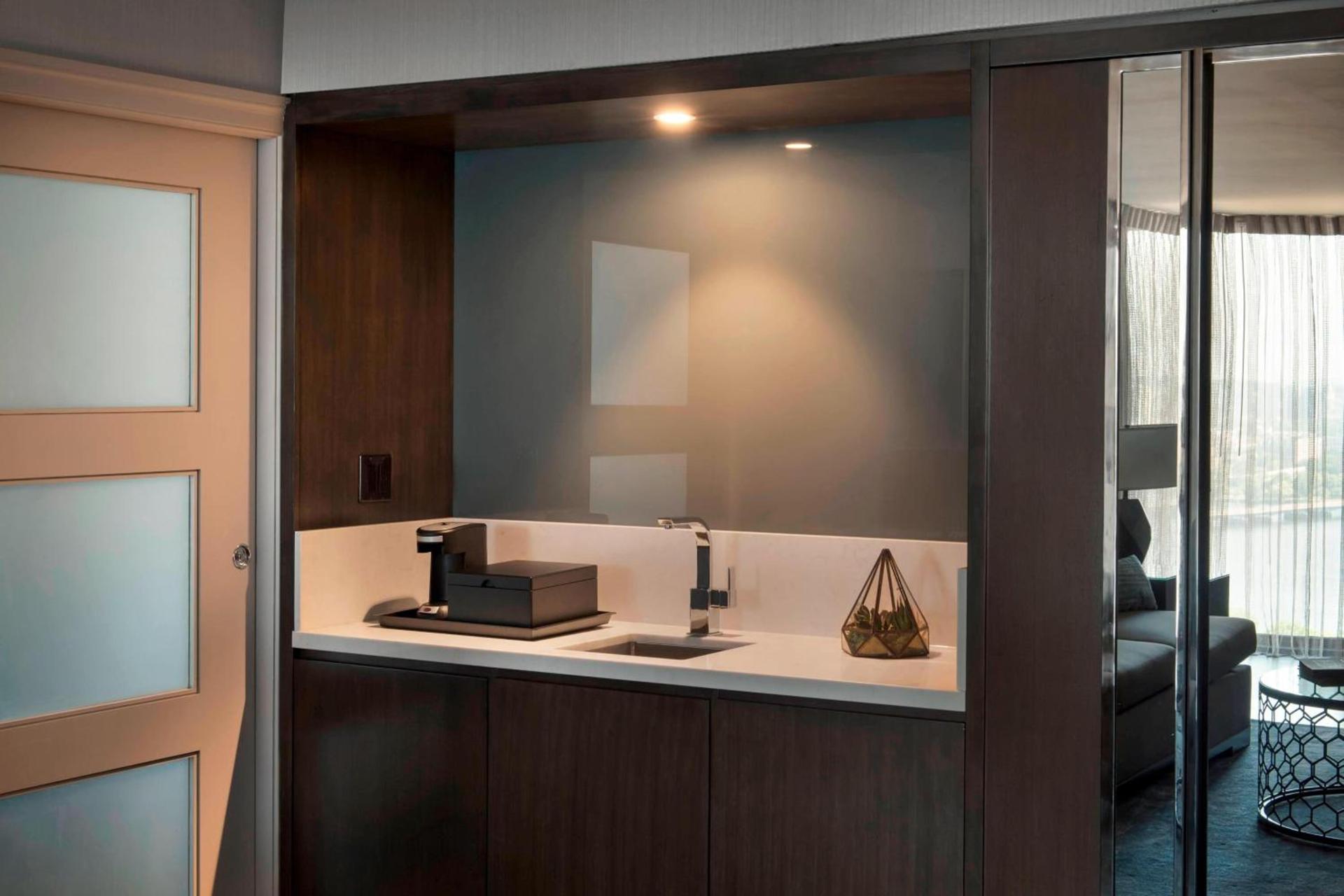 Boston Marriott Cambridge photo 28