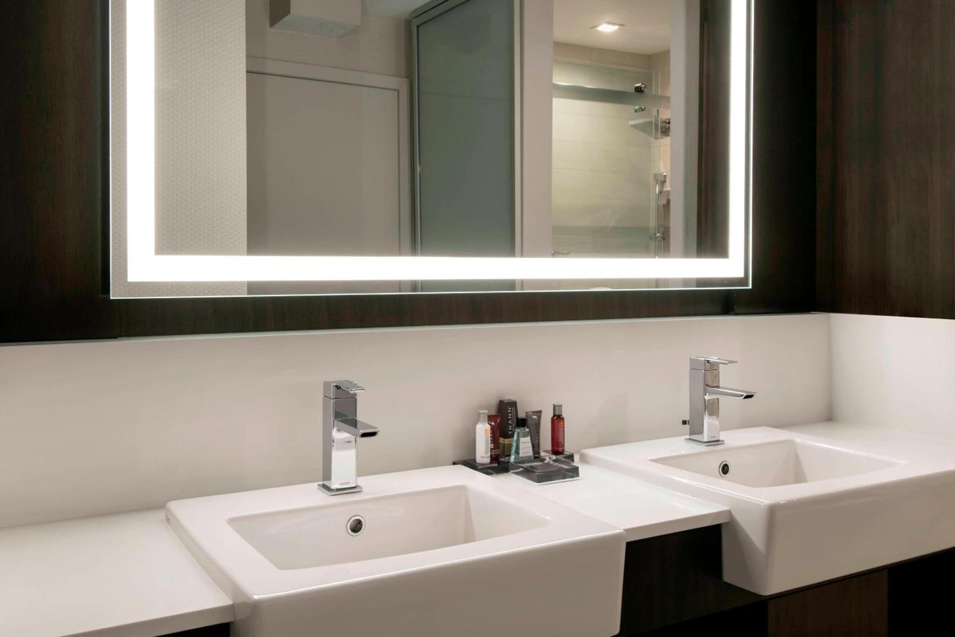 Boston Marriott Cambridge photo 29