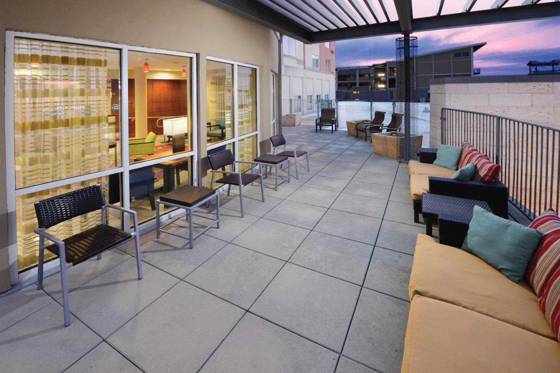Courtyard Marriott Houston Pearland photo 3