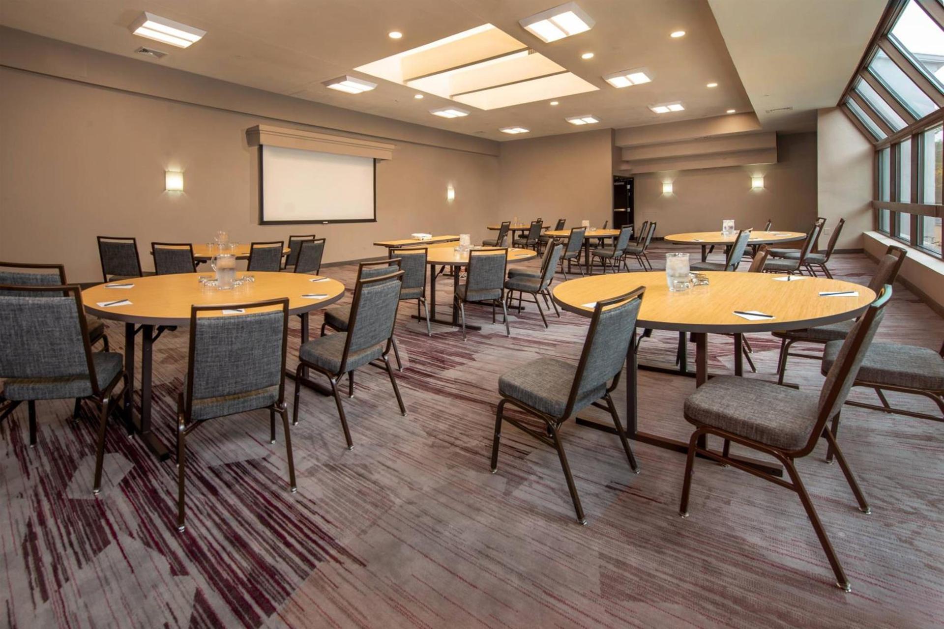 Courtyard by Marriott Dulles Airport Herndon/Reston photo 50