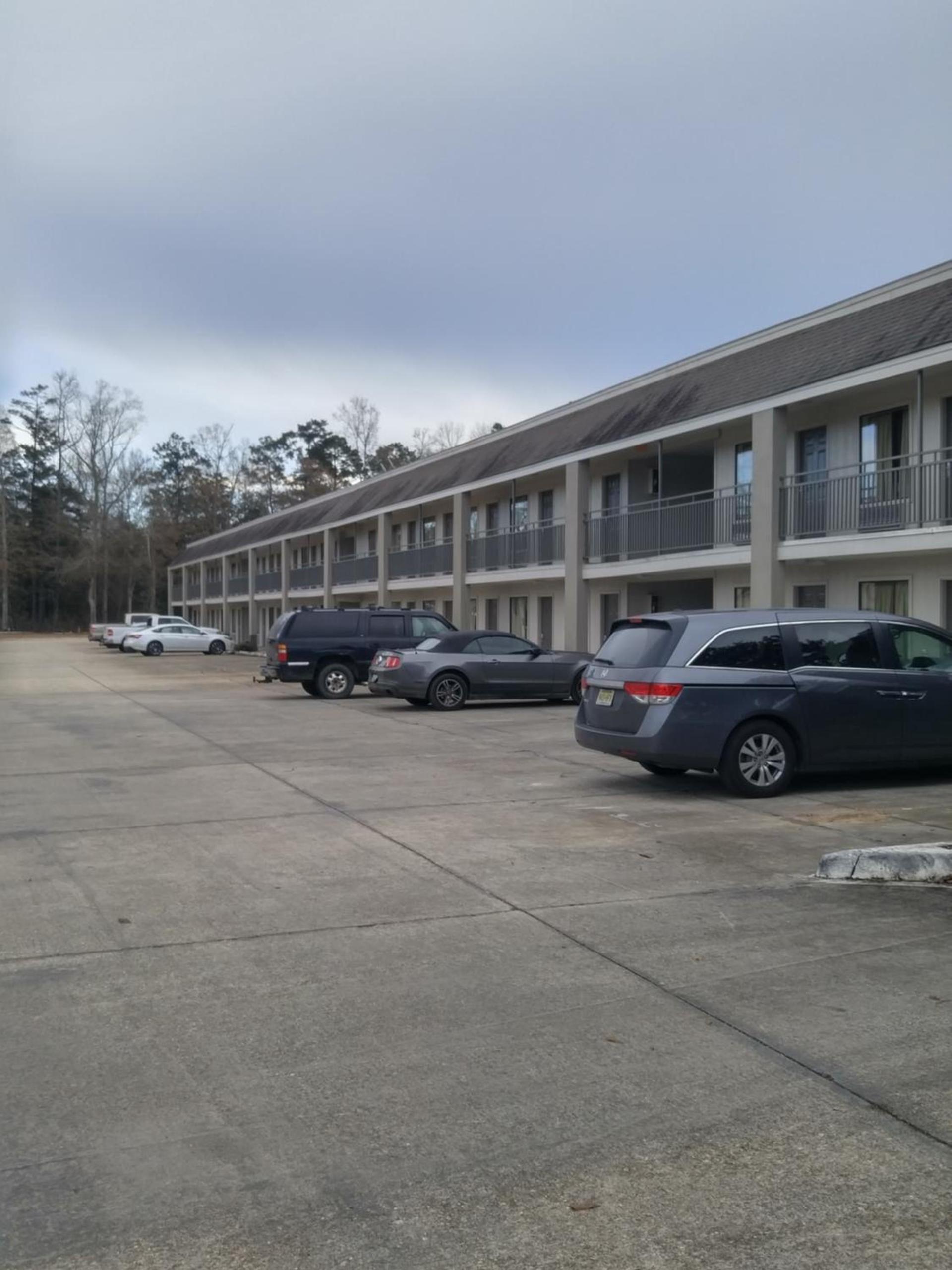 Travelers Rest Motel photo 20