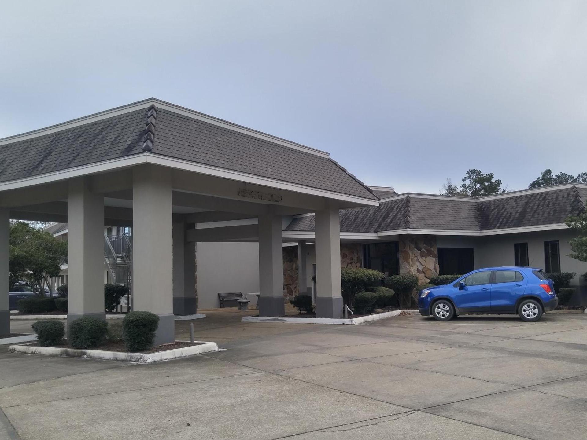 Travelers Rest Motel photo 5