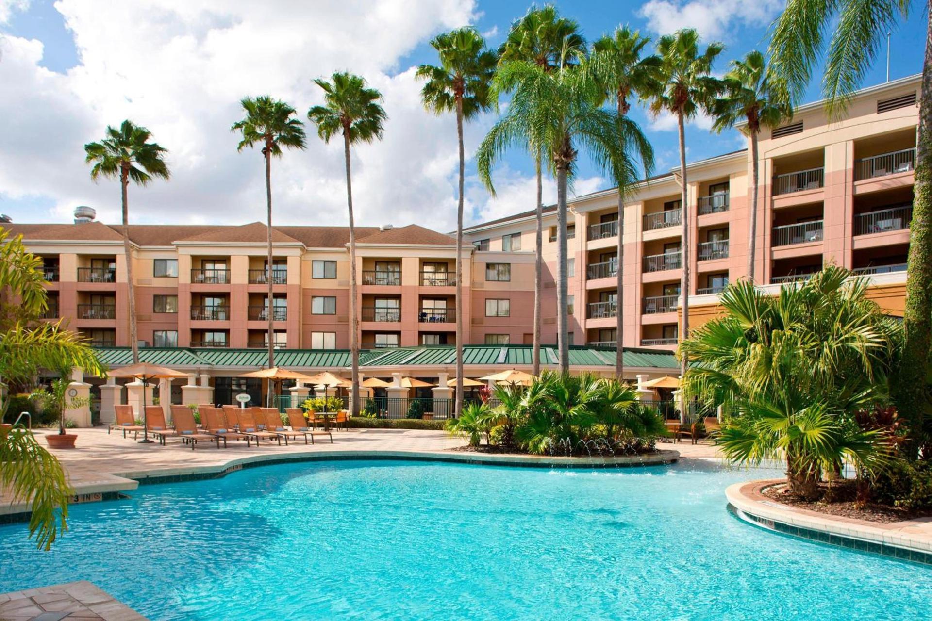 Courtyard by Marriott Orlando Lake Buena Vista in the Marriott Village photo 2