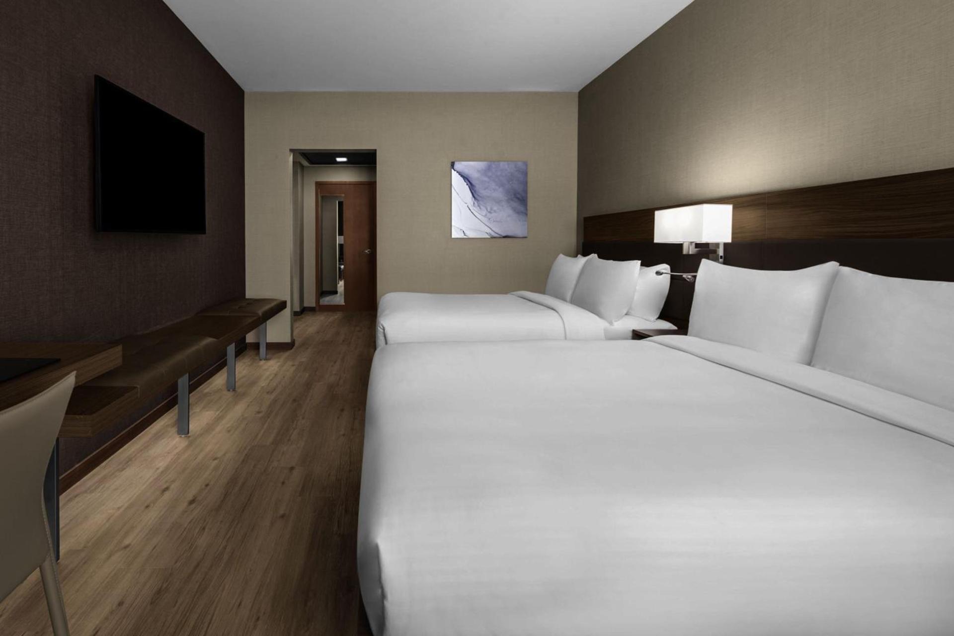 AC Hotel by Marriott Lansing University Area photo 23