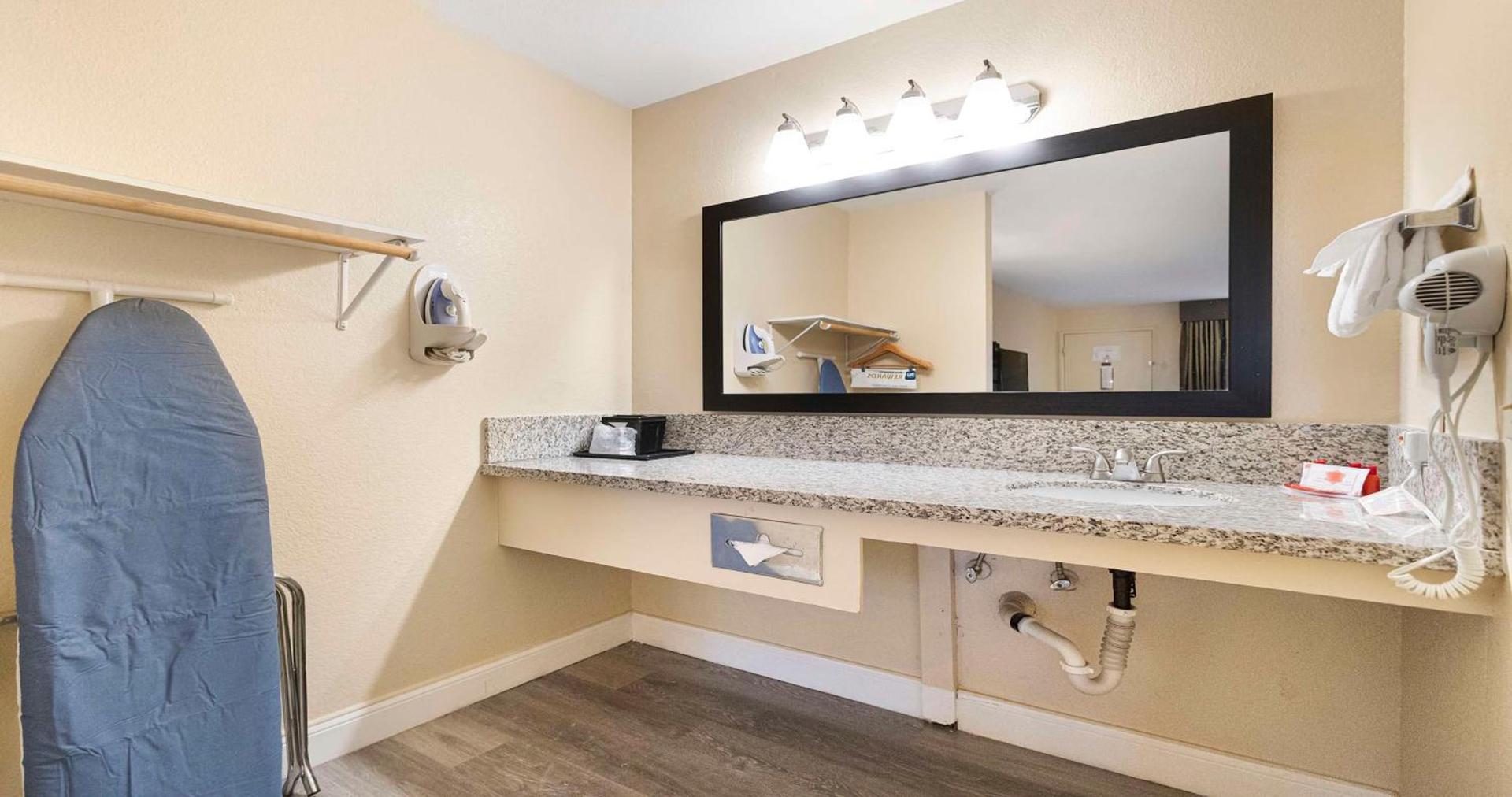 SureStay Plus Hotel by Best Western Sacramento North photo 33