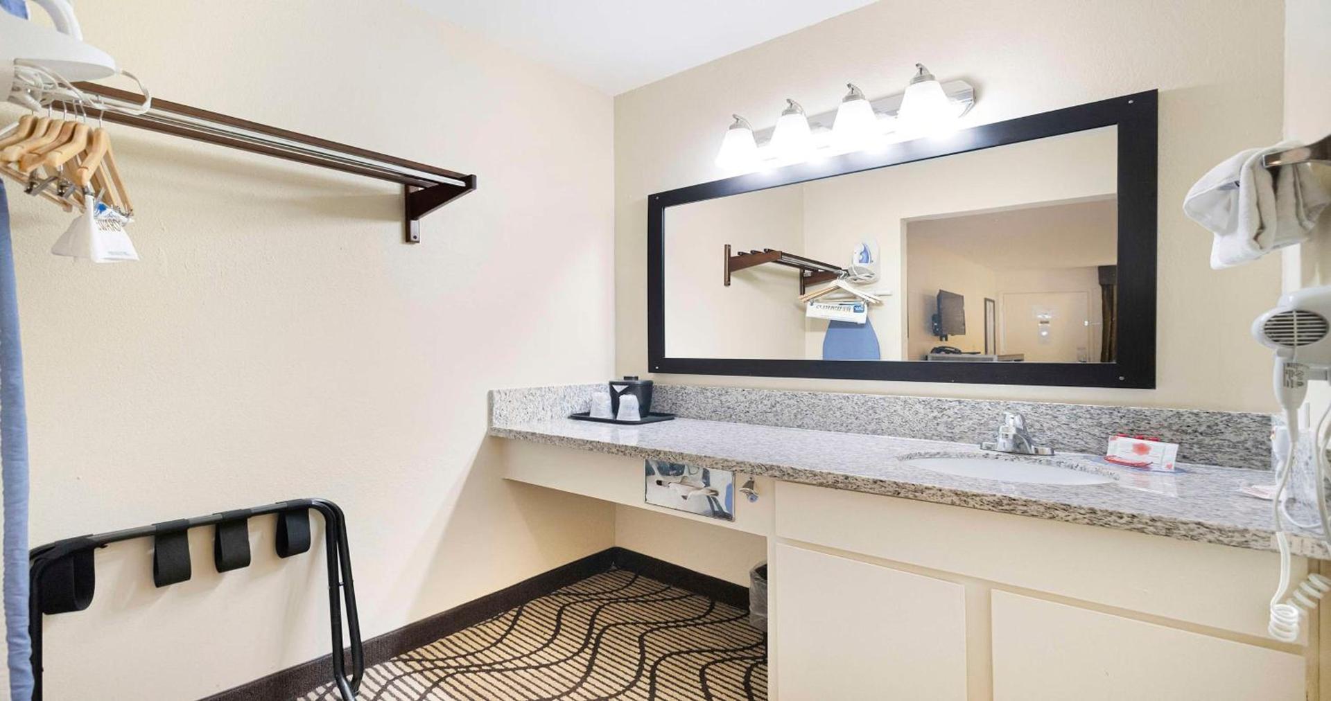 SureStay Plus Hotel by Best Western Sacramento North photo 35