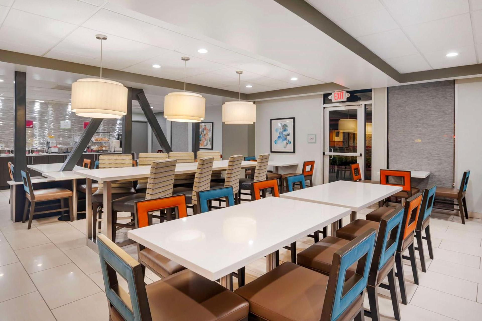 Best Western Plus Commerce Hotel photo 8